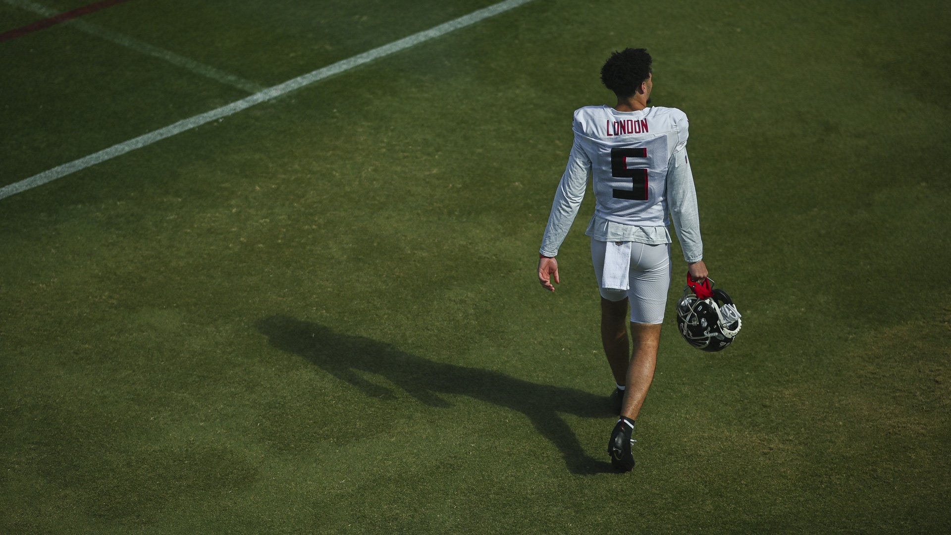 Atlanta Falcons wide receiver Drake London #5 during practice in Flowery Branch, Georgia, on Thursday, October 27, 2022. (Photo by Shanna Lockwood/Atlanta Falcons) 