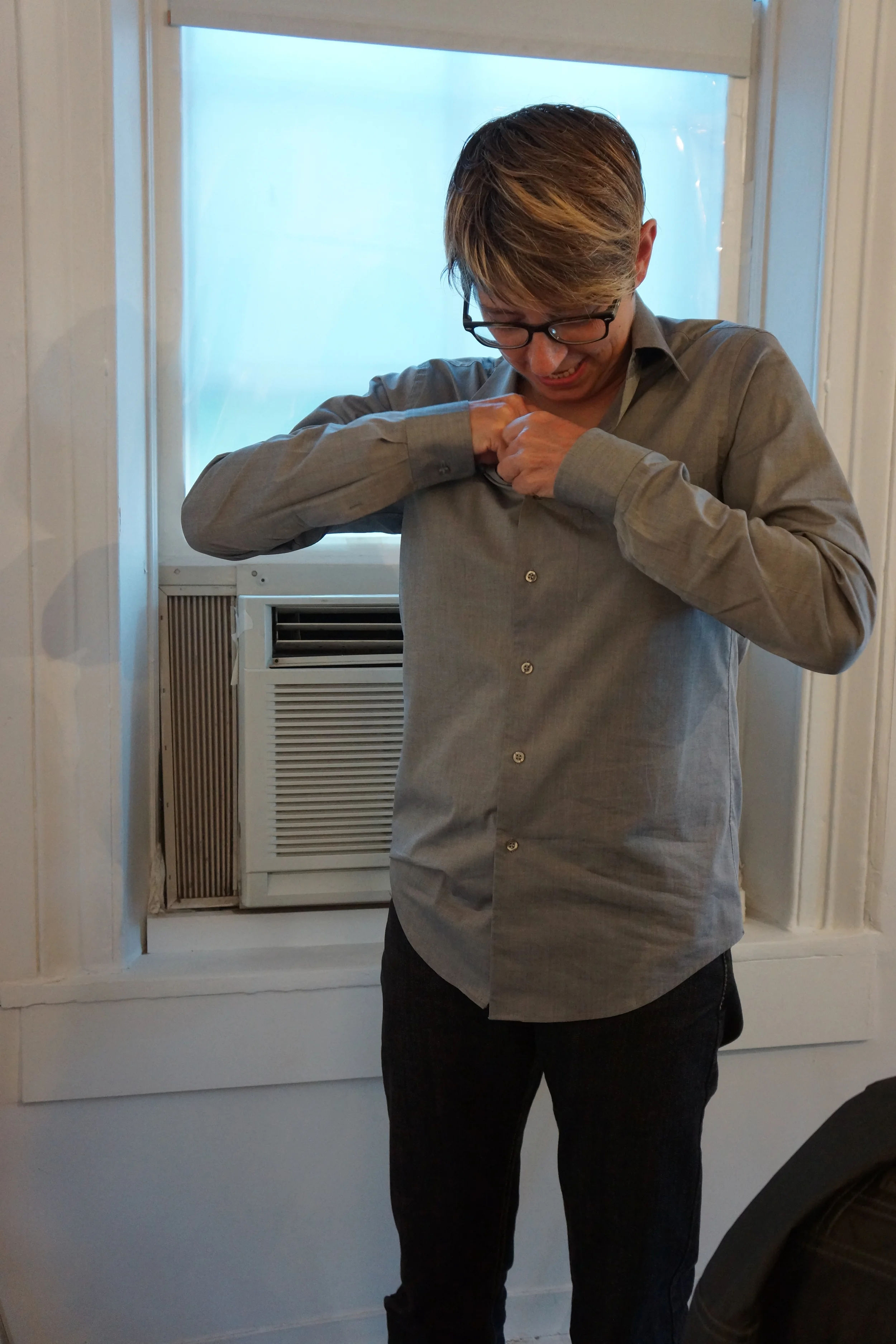 shirttuck1.jpg