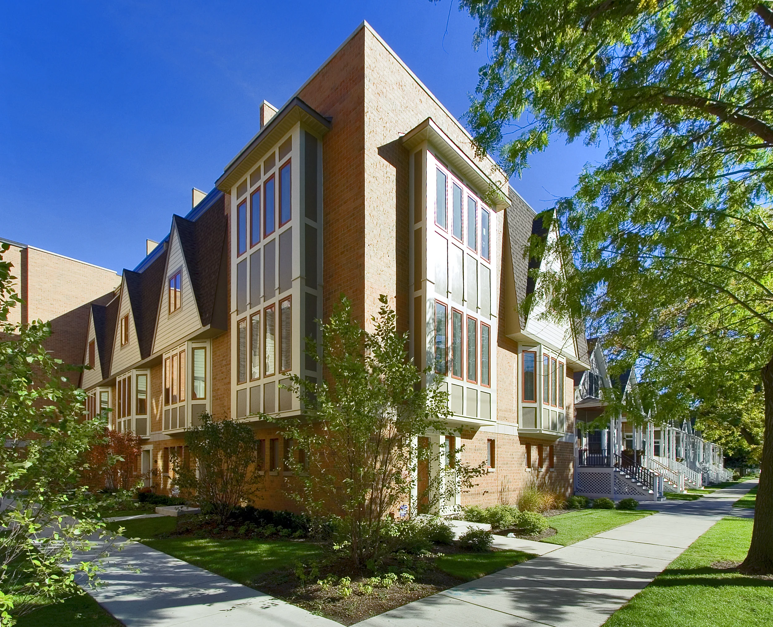 06-1006 BelmontHonore3139N 04.jpg