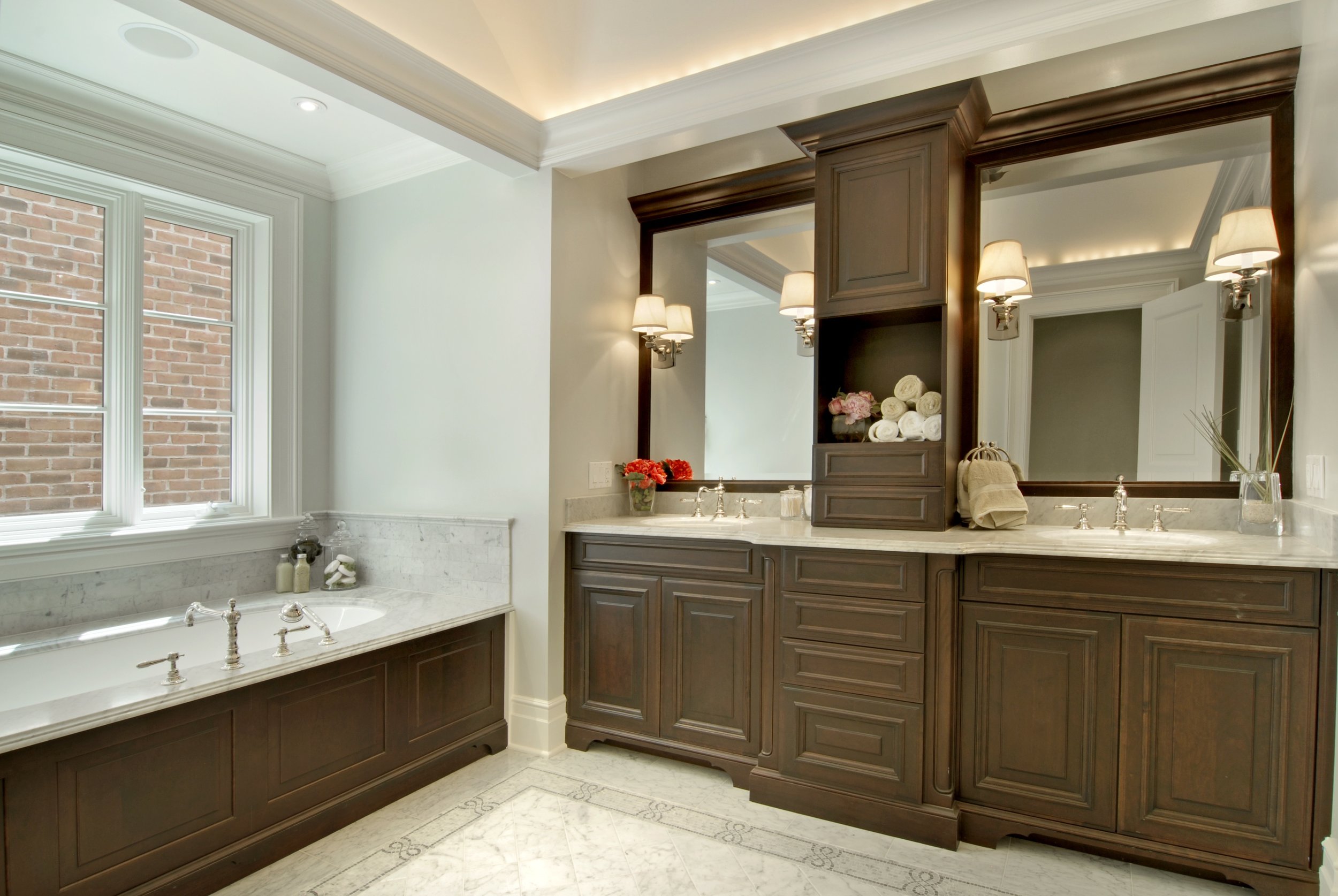 02 2248 7 master bath.jpg