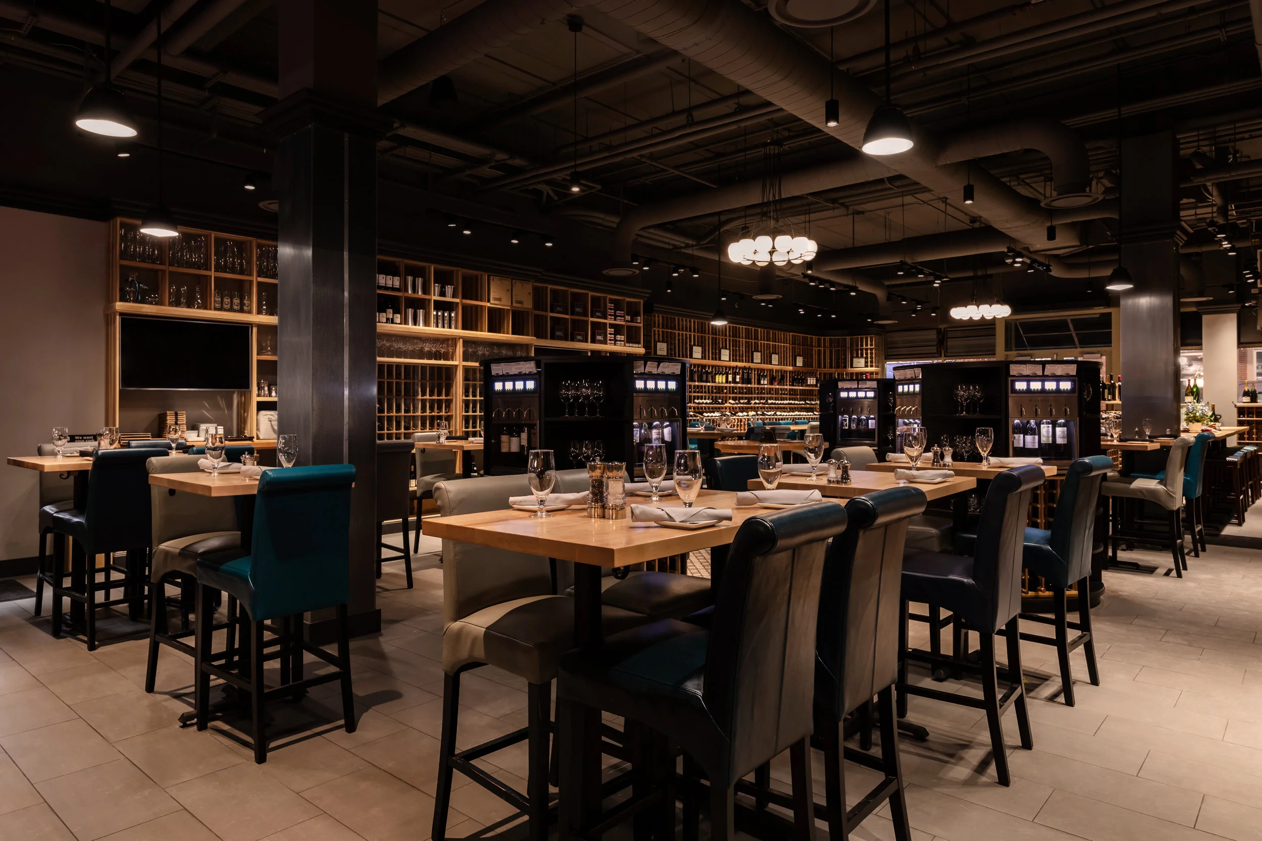 1-SixtyFour Wine Bar.JPG