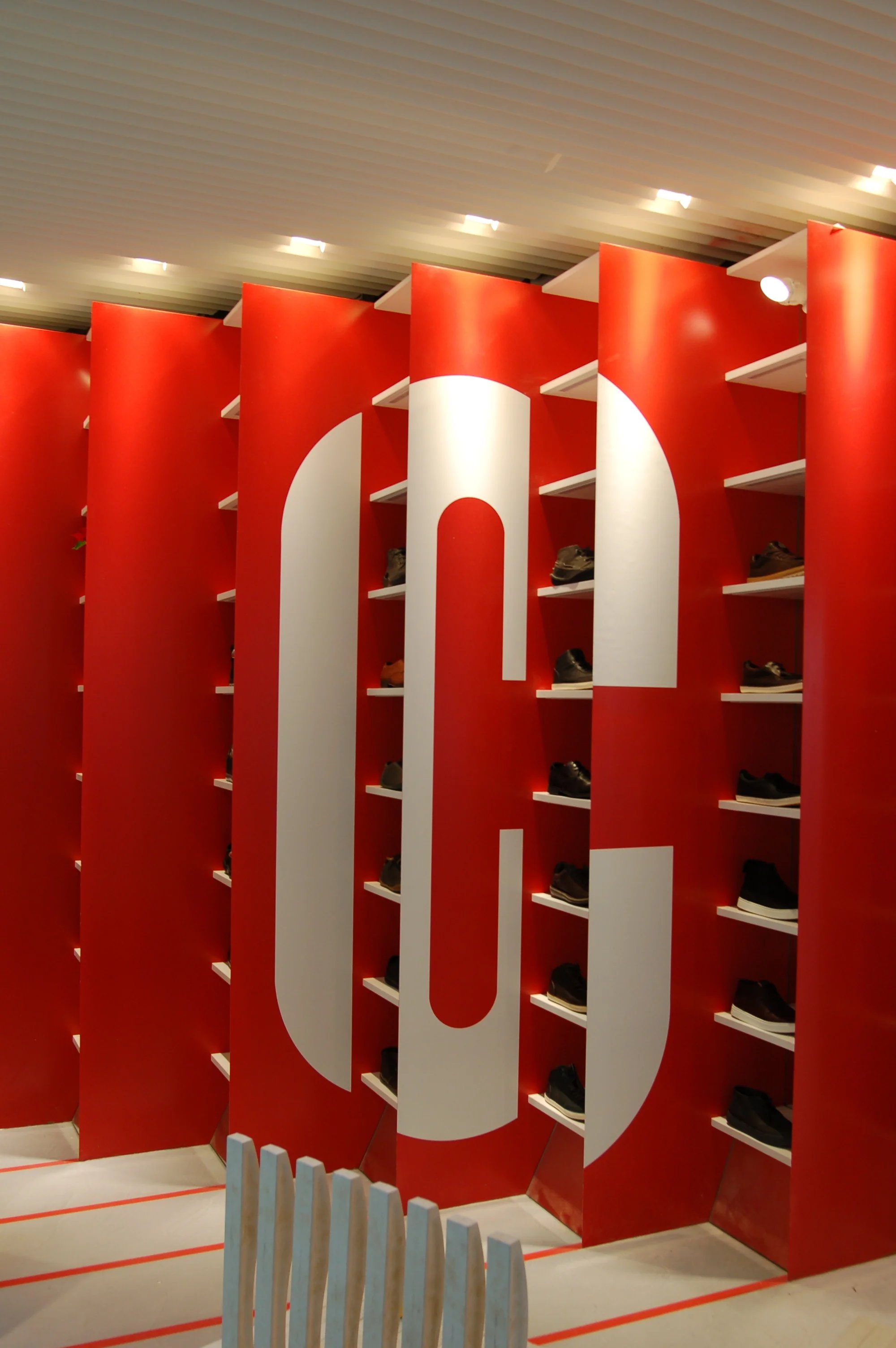 Di-Noc PS-910 Red PS-957 White