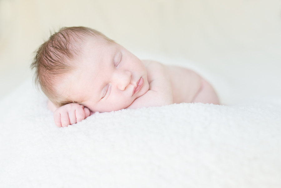 Lifestyle Newborn Session by Kristin Cornely Photography-15.jpg