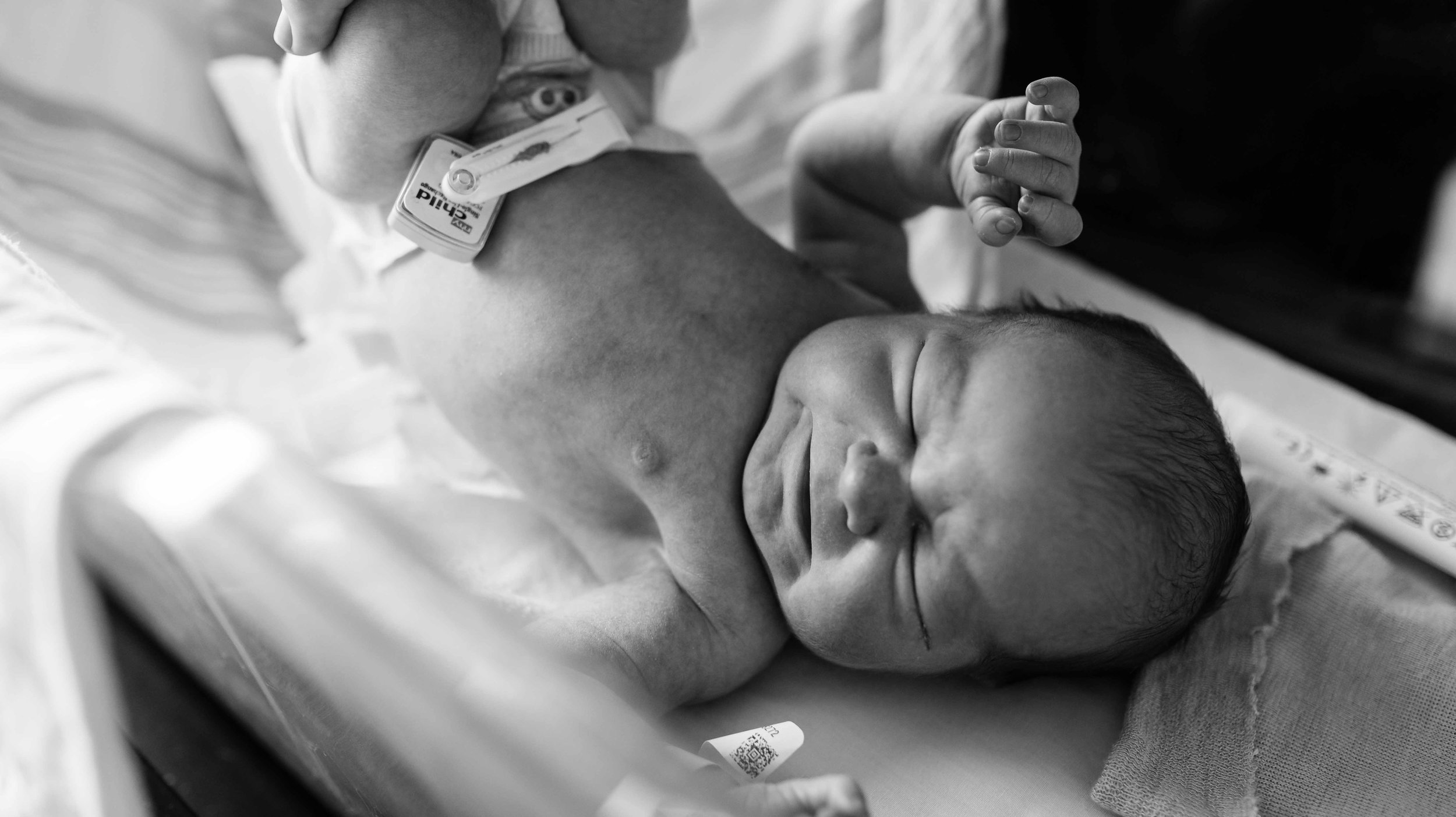 baby everett fresh 48 ashburn hospital newborn photography session-34.jpg