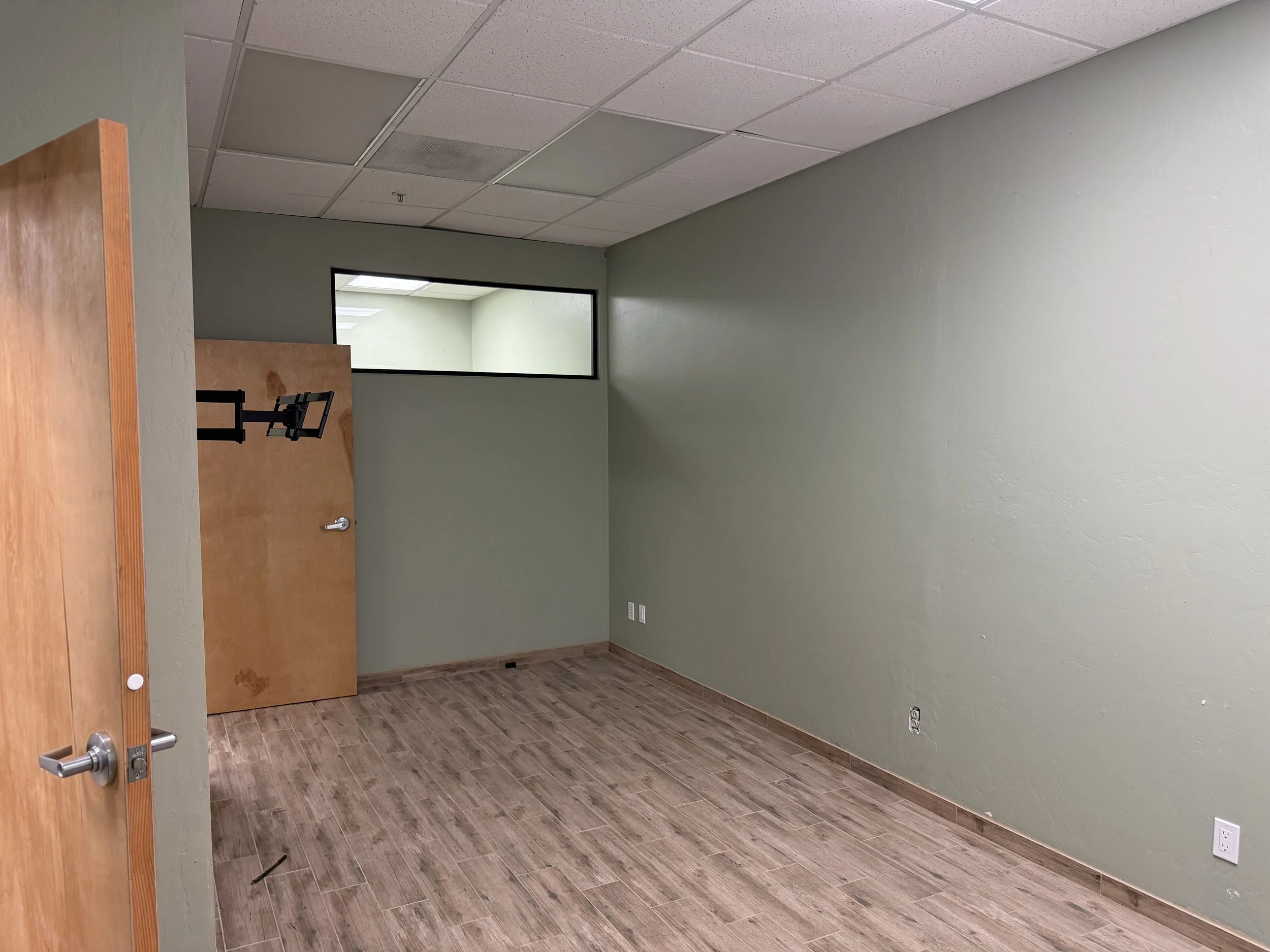 180 W Magee_Ste 116_Interior_2.jpeg