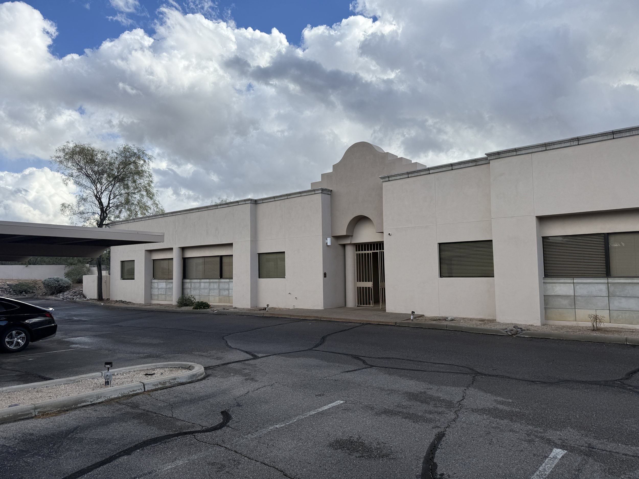 180 West Magee Road #116