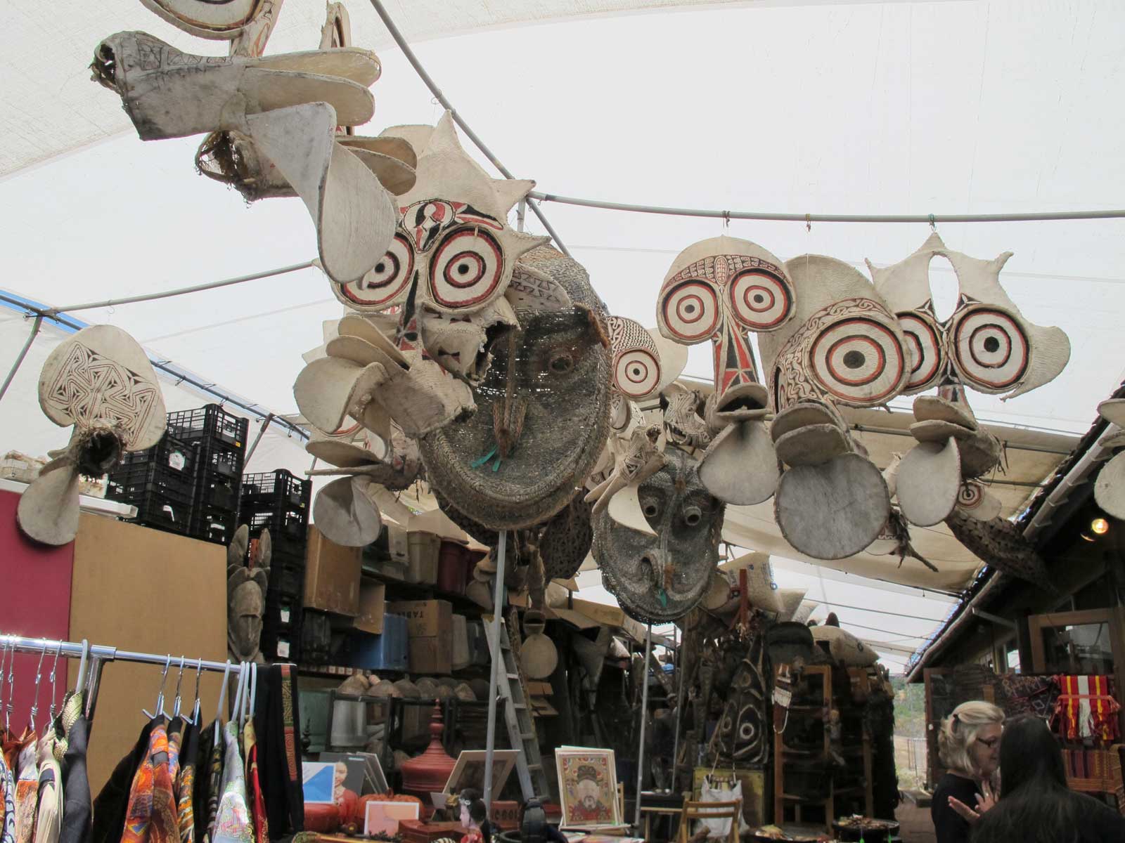 Baining mendaska and other masks of bark cloth, Papua New Guinea. It is these stark staring visages that catch the eye, although their original use was in various ceremonies
