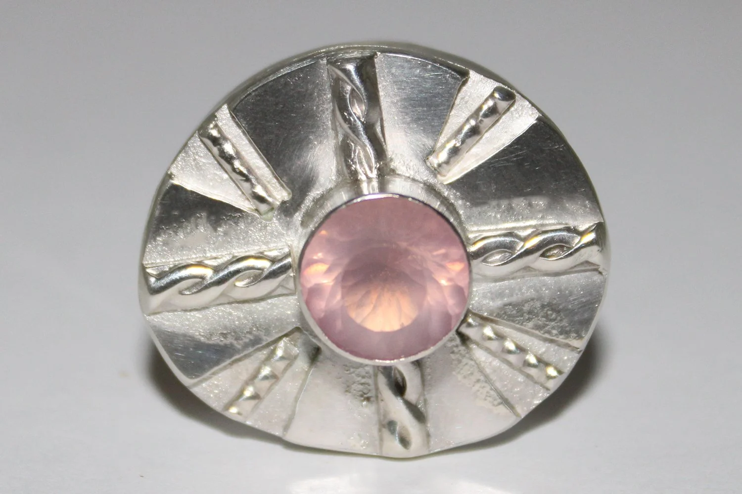 seashell ring_round rose quartz2.jpg