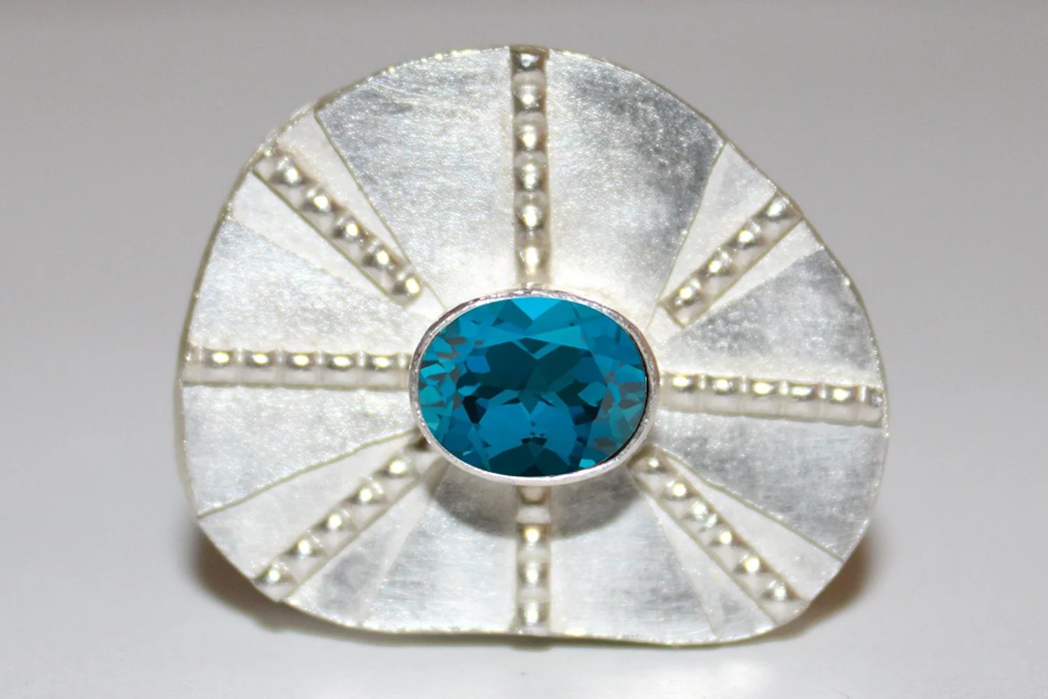 seashell ring_oval blue topaz2.jpg