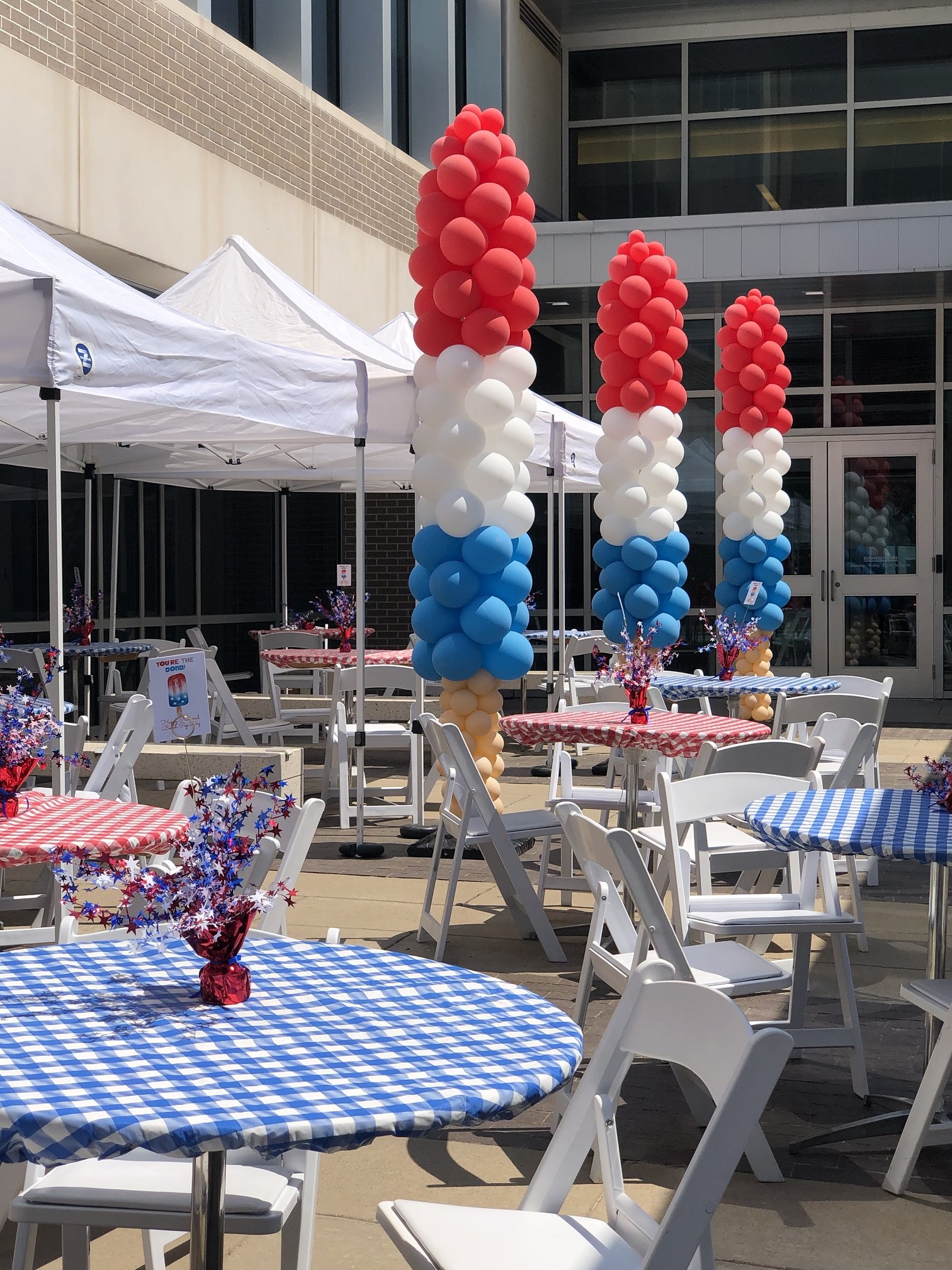 Bomb Pop Balloon Columns