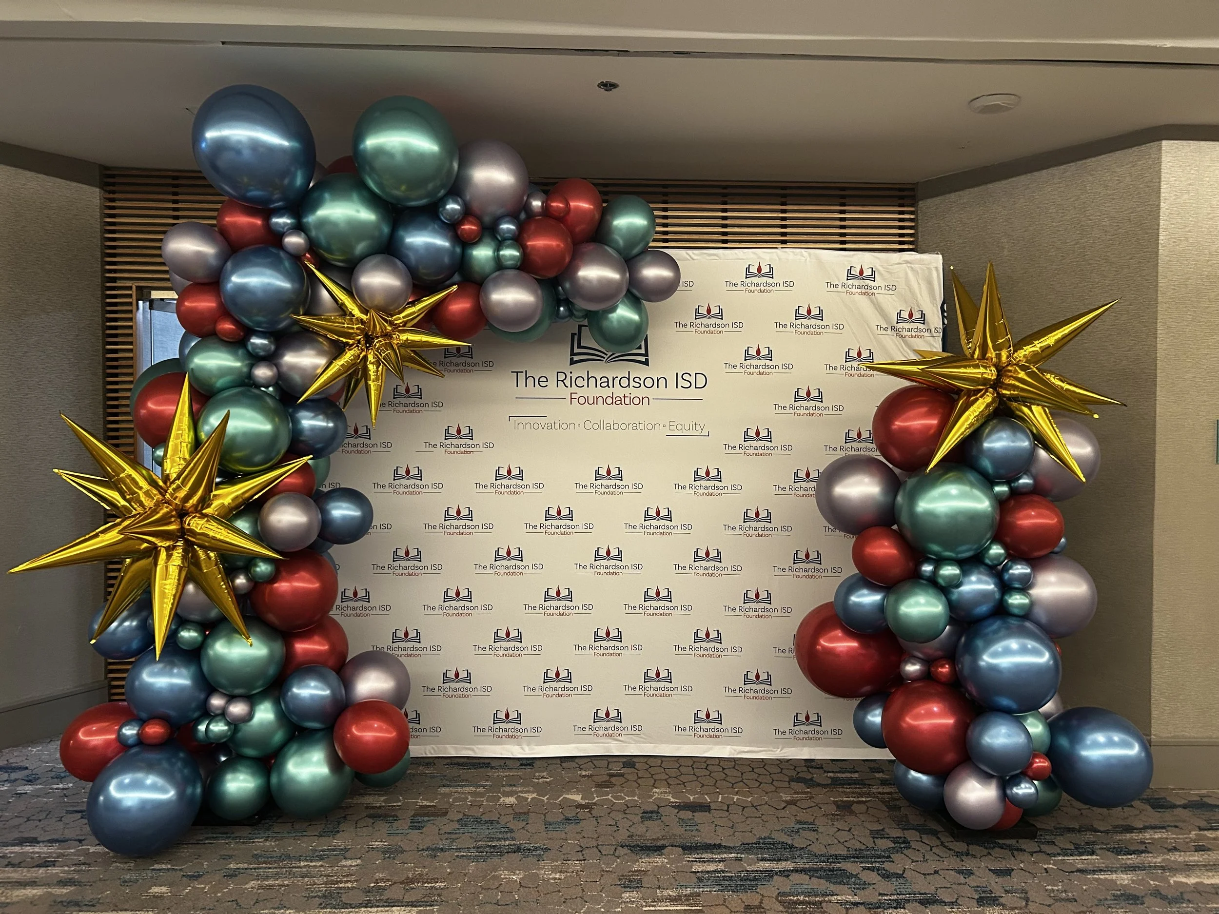 Holiday Organic Balloon Decor