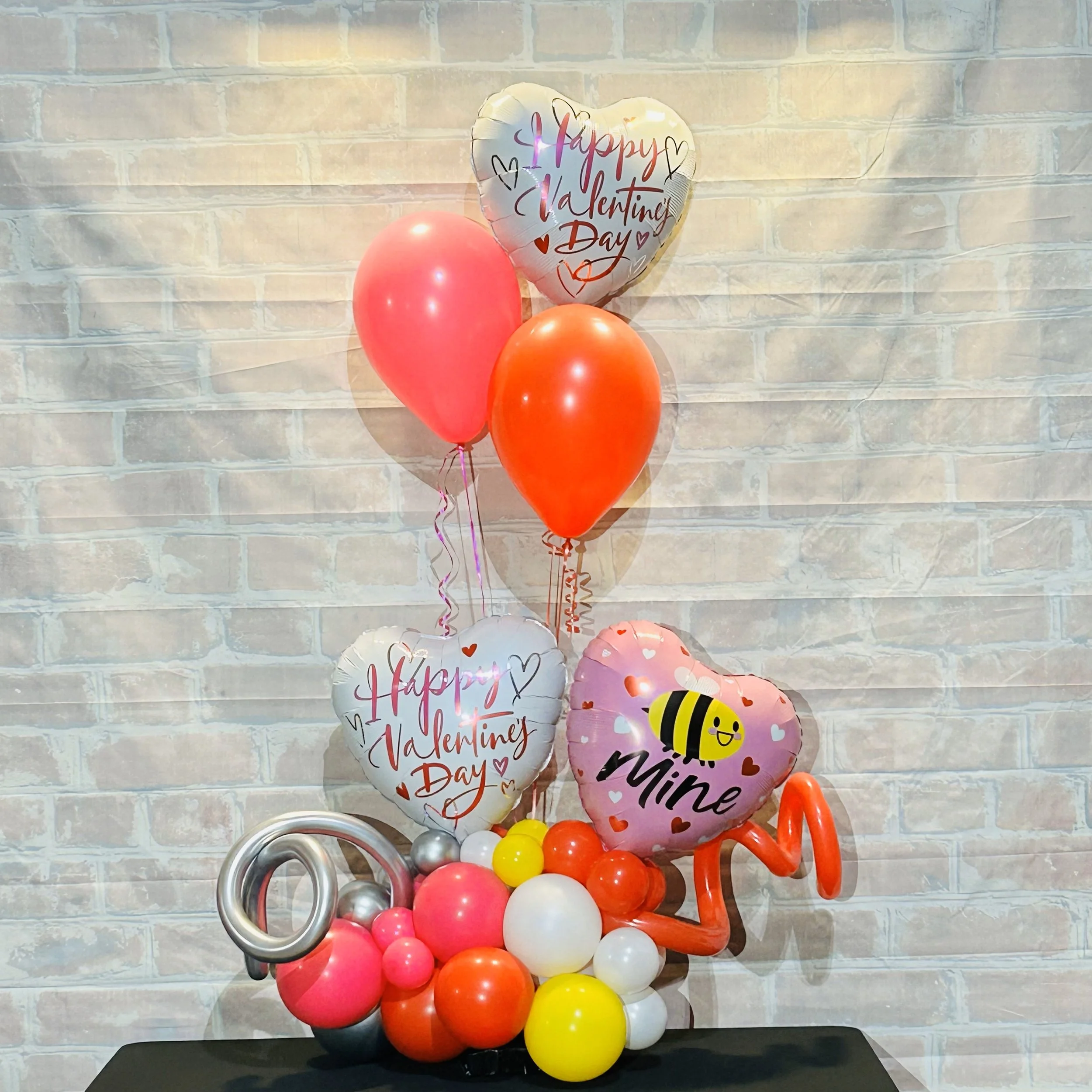 Valentines Day Balloon Arangement 