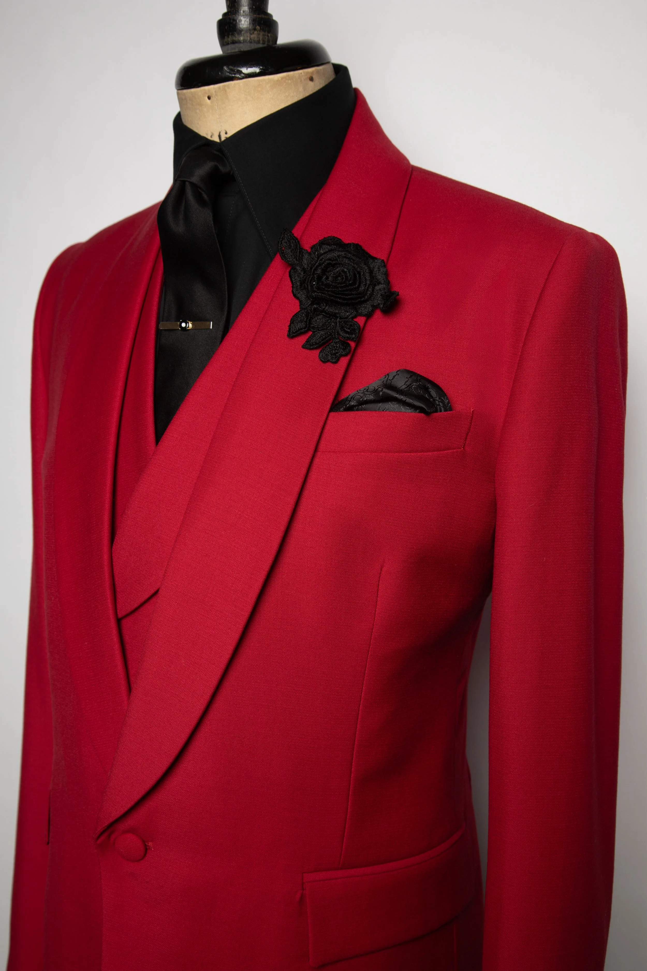 RED SUIT DETAIL 1.jpg