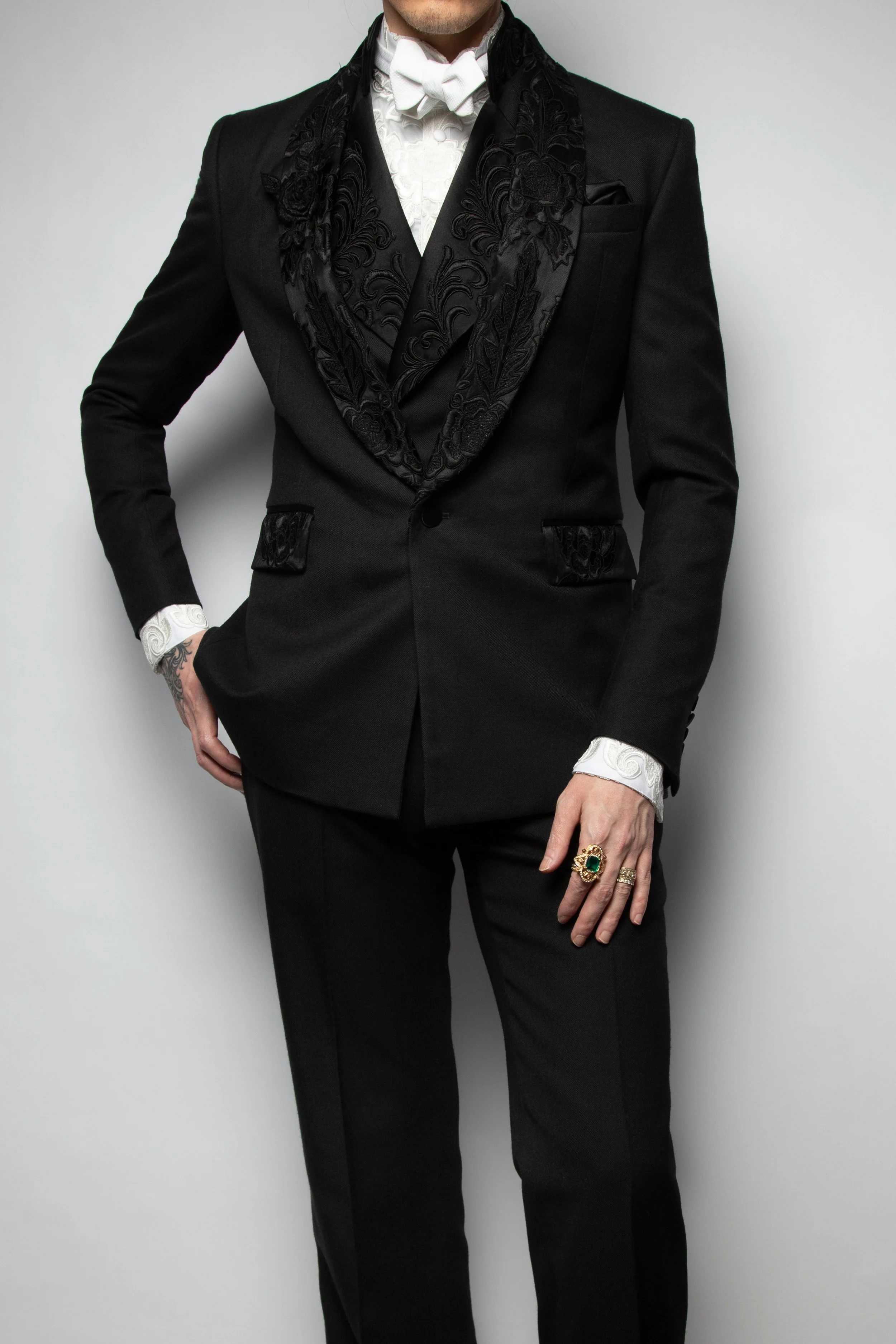 BLACK EMBROIDERY LAPEL 5.jpg
