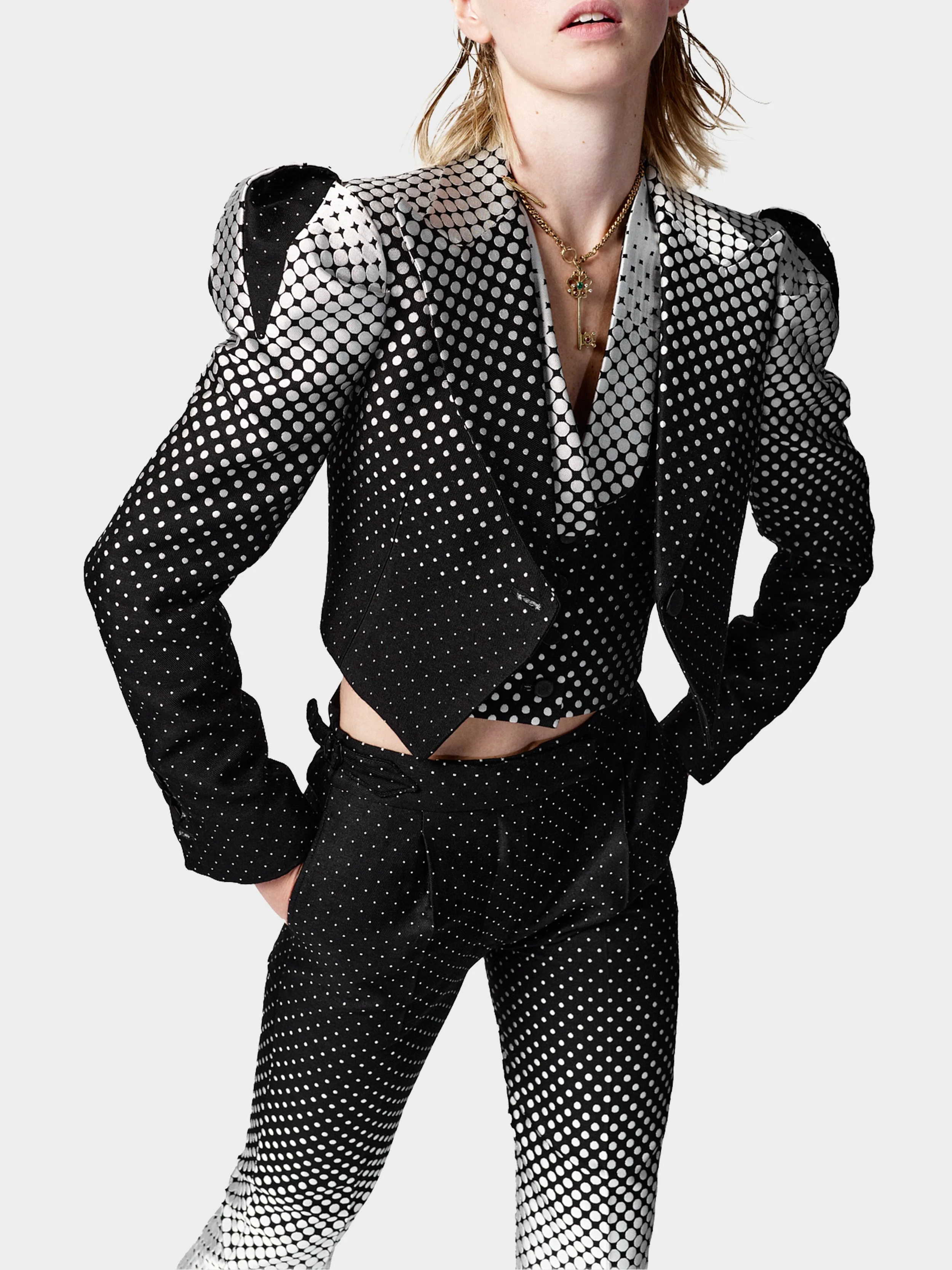 WONDERDOT SUIT 2.jpg