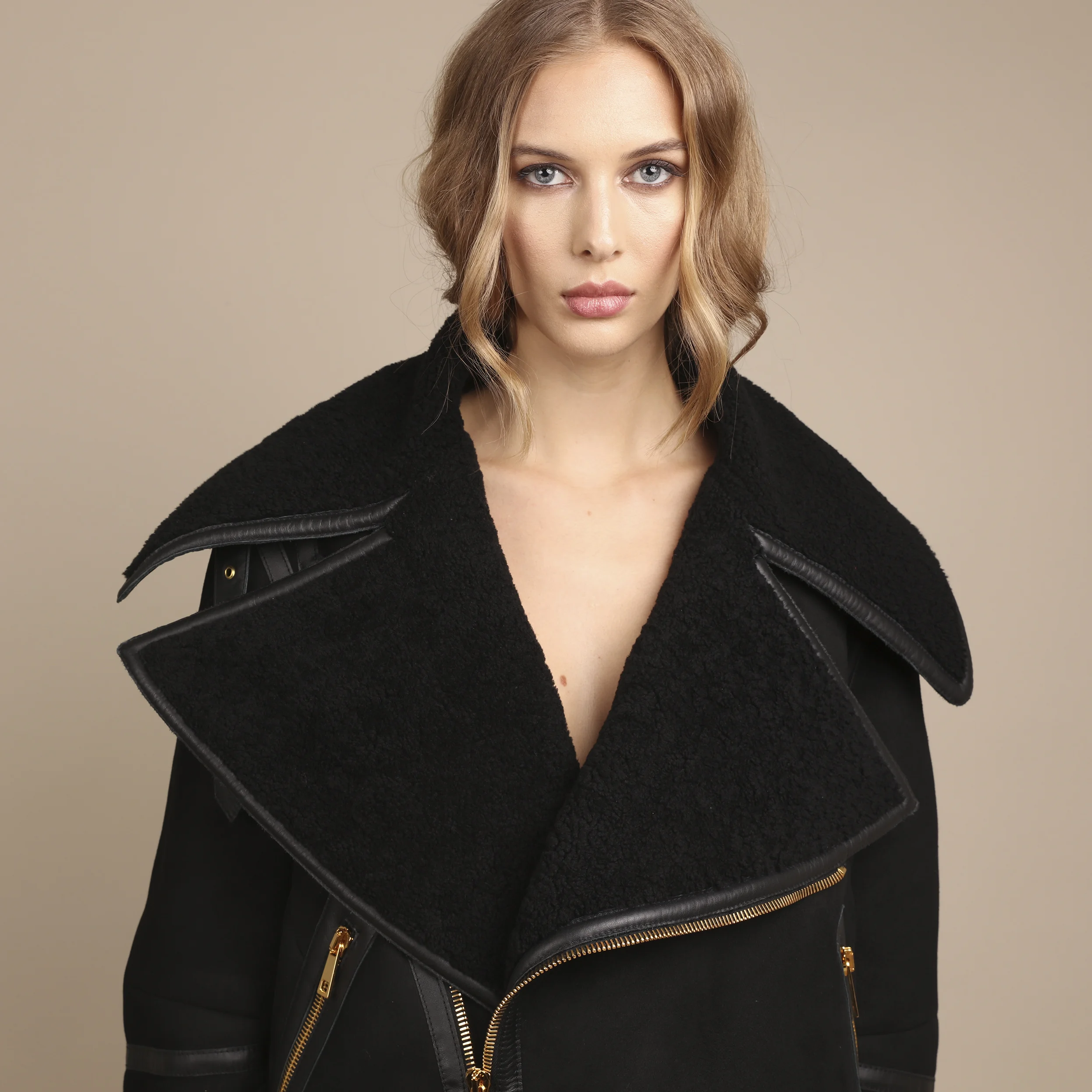 BLACK AVIATOR WITH SHEARLING 4 .jpg