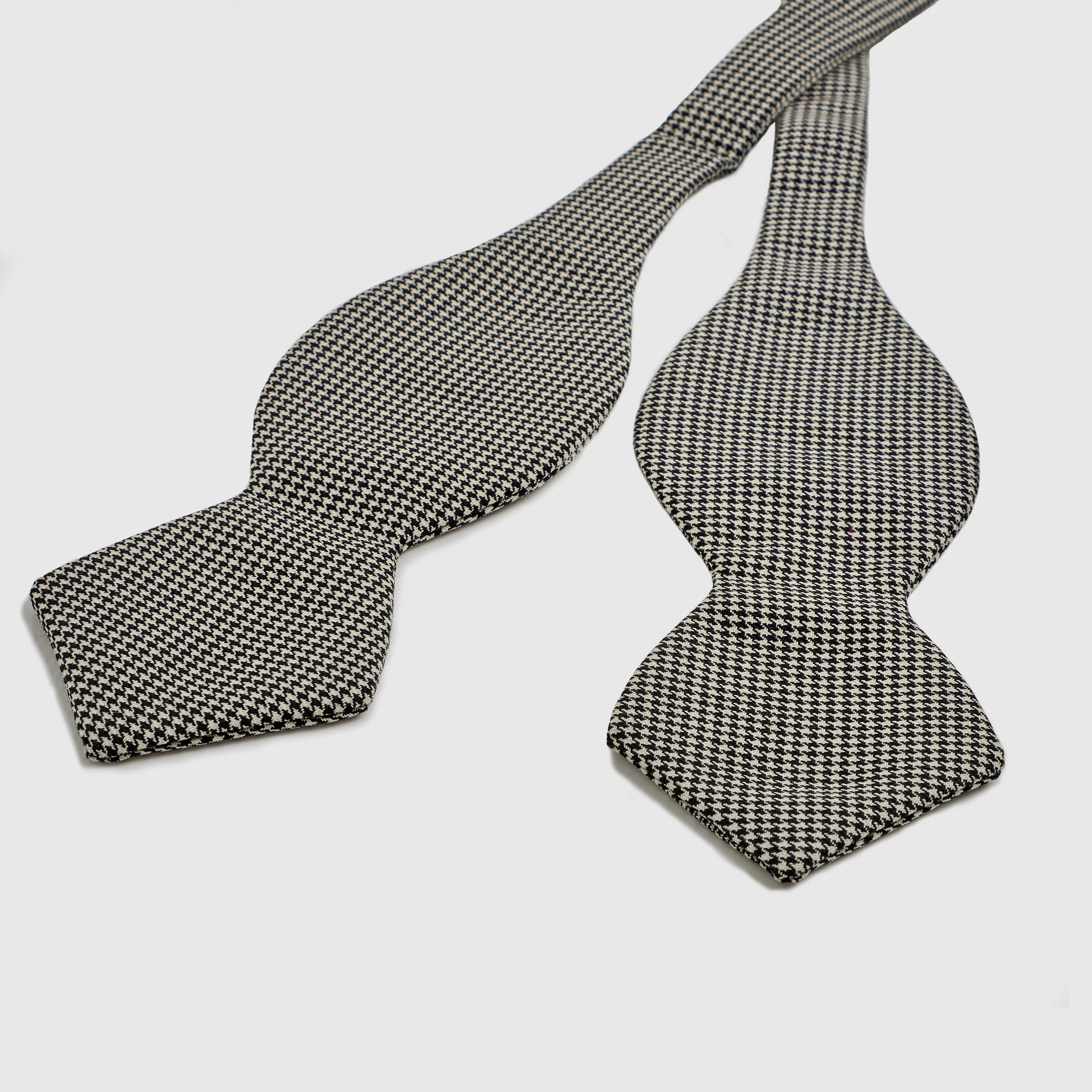 checked bowtie.jpg