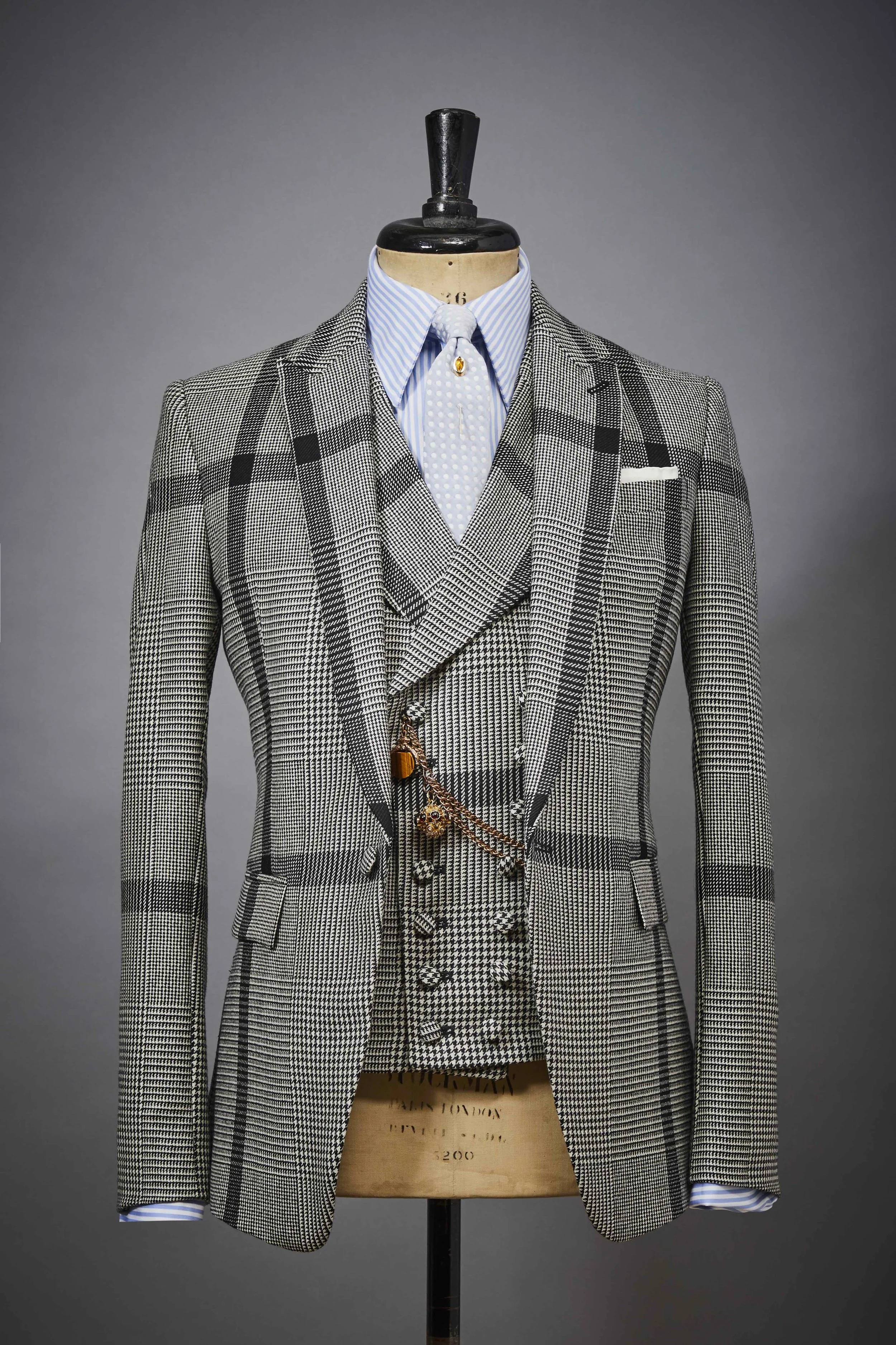 THE KNIGHT JACKET_PRINCE OF WALES_ 17.jpg