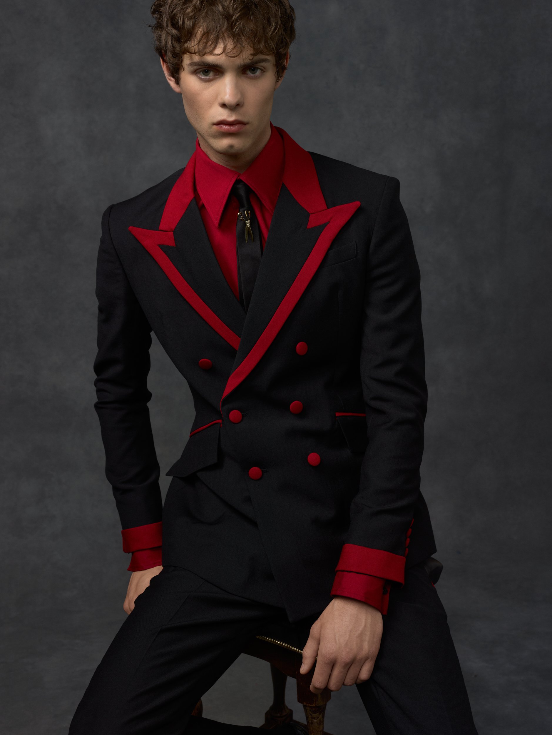'The Henry' Black Red Edge Suit