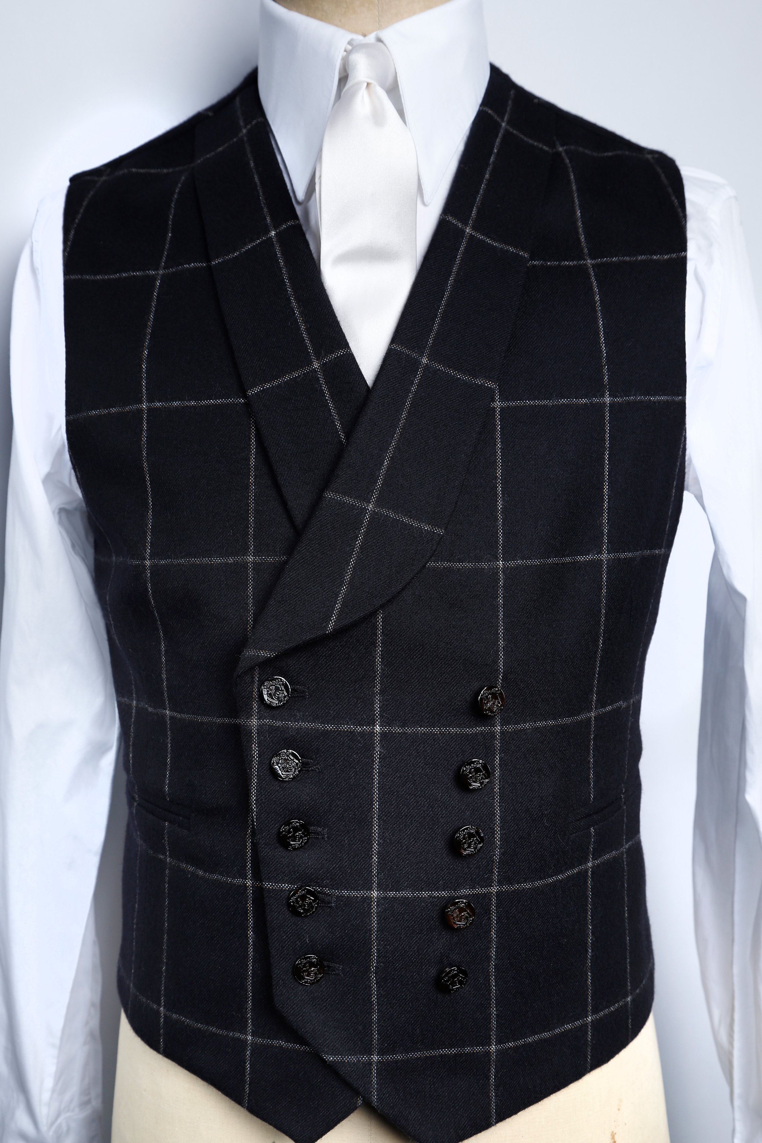 BLACK AND GOLF FLANNEL WAISTOCAT.jpg