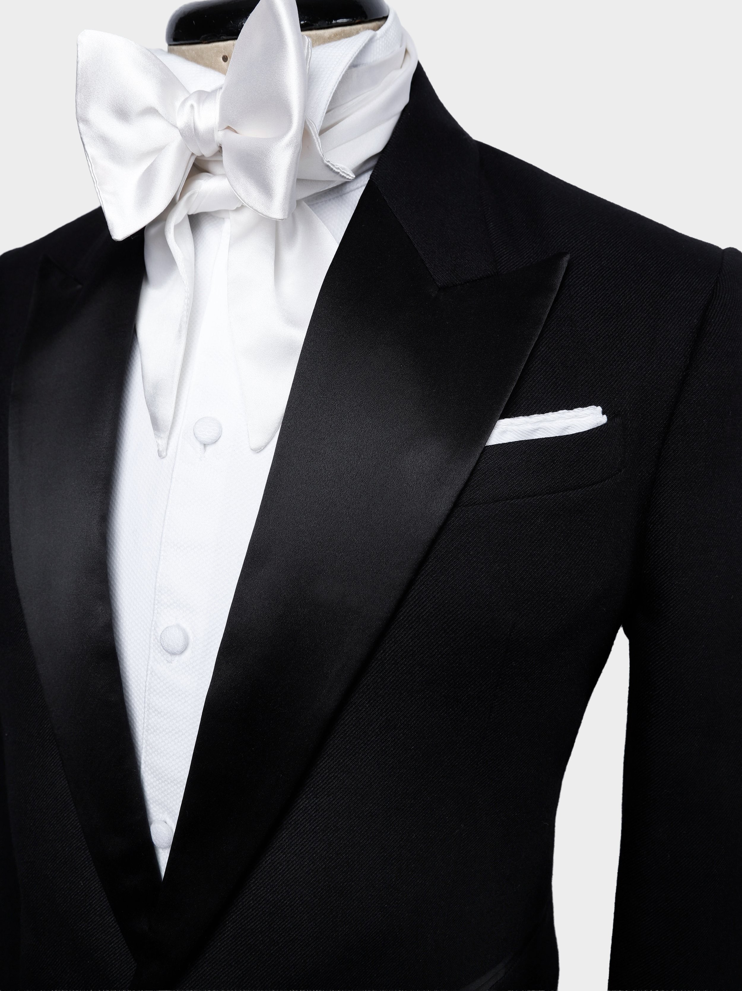 Cropped Black Twill And Silk Dinner Suitclose.jpg