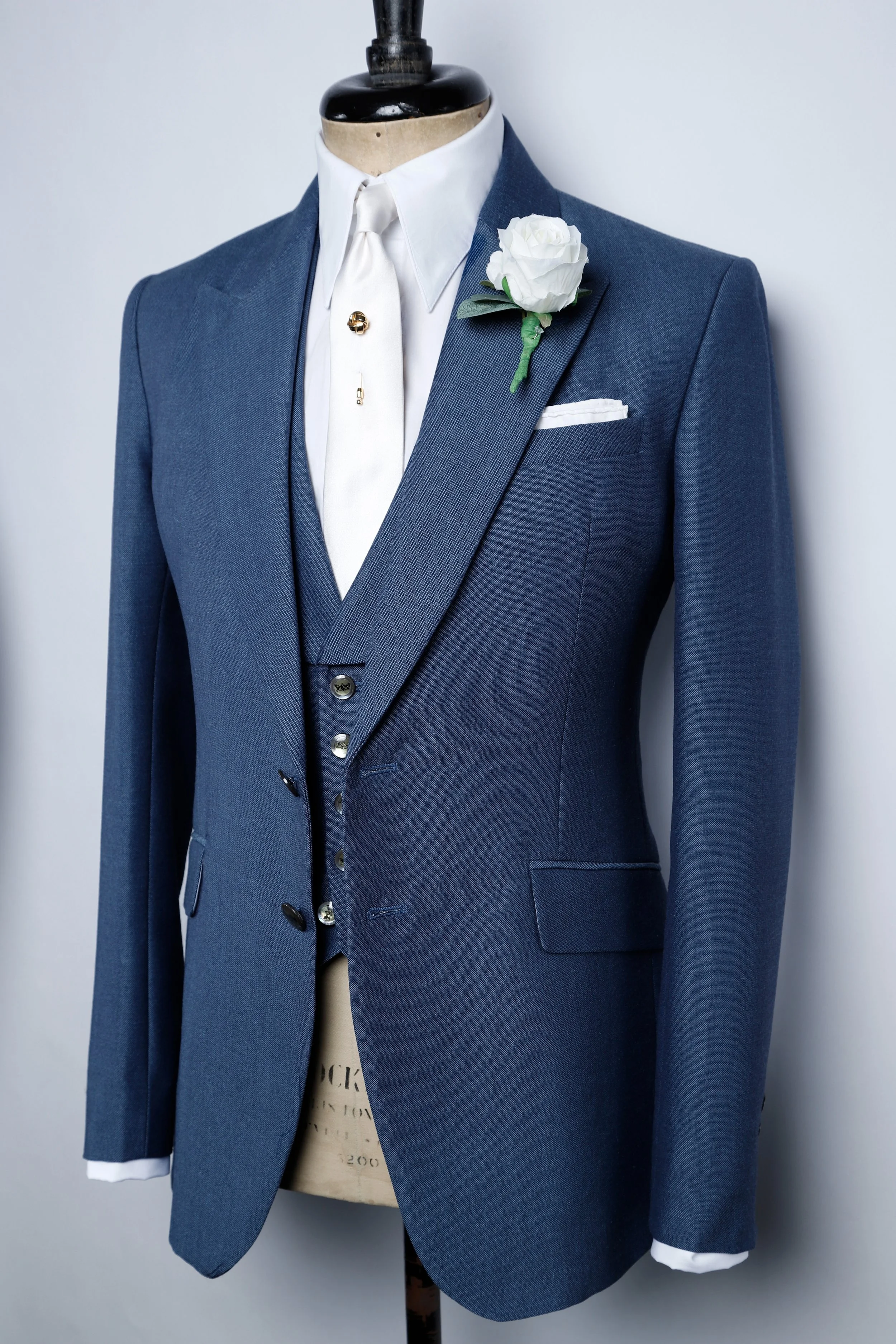 BLUE AIRFORCE SUIT .jpg