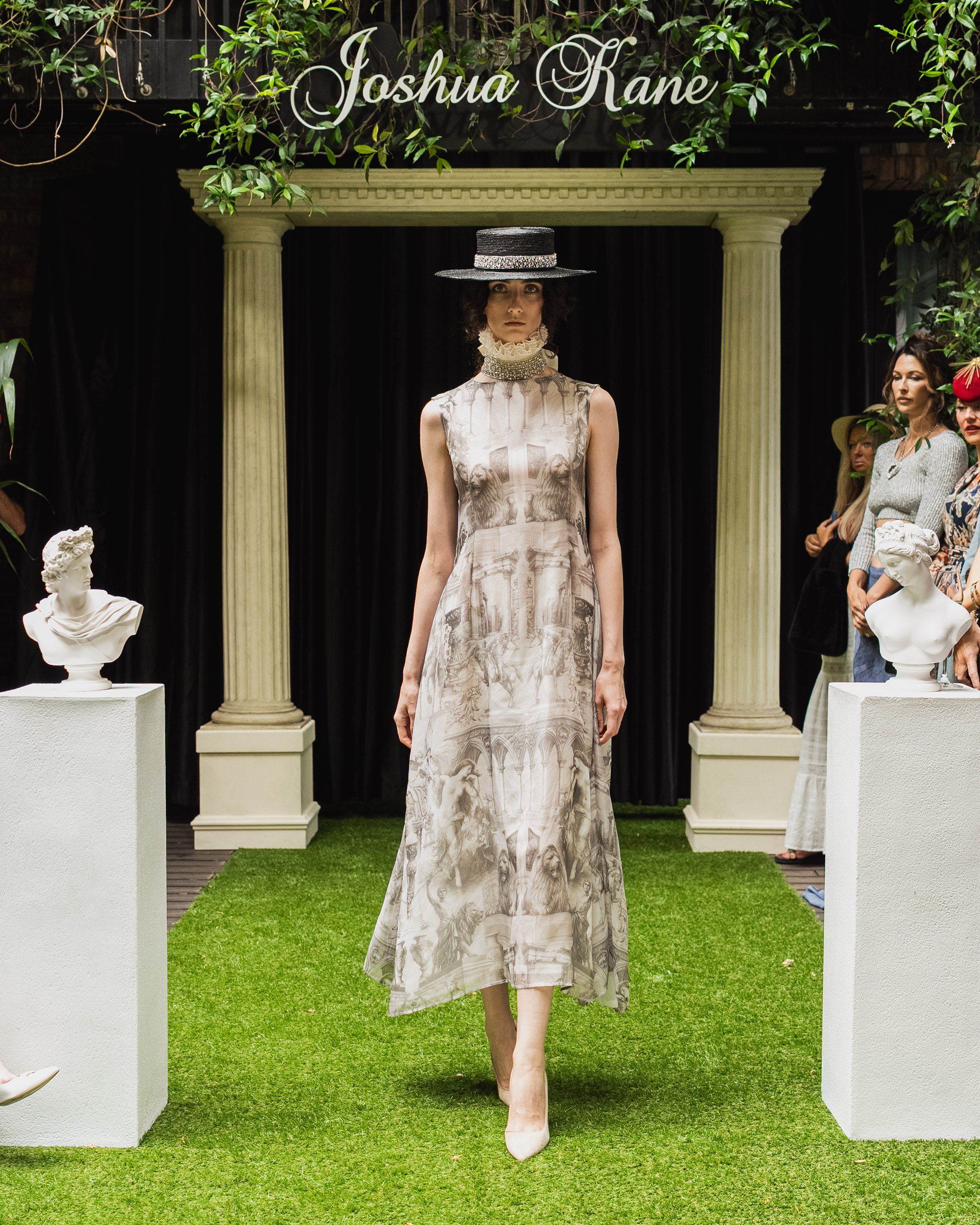 Look 3