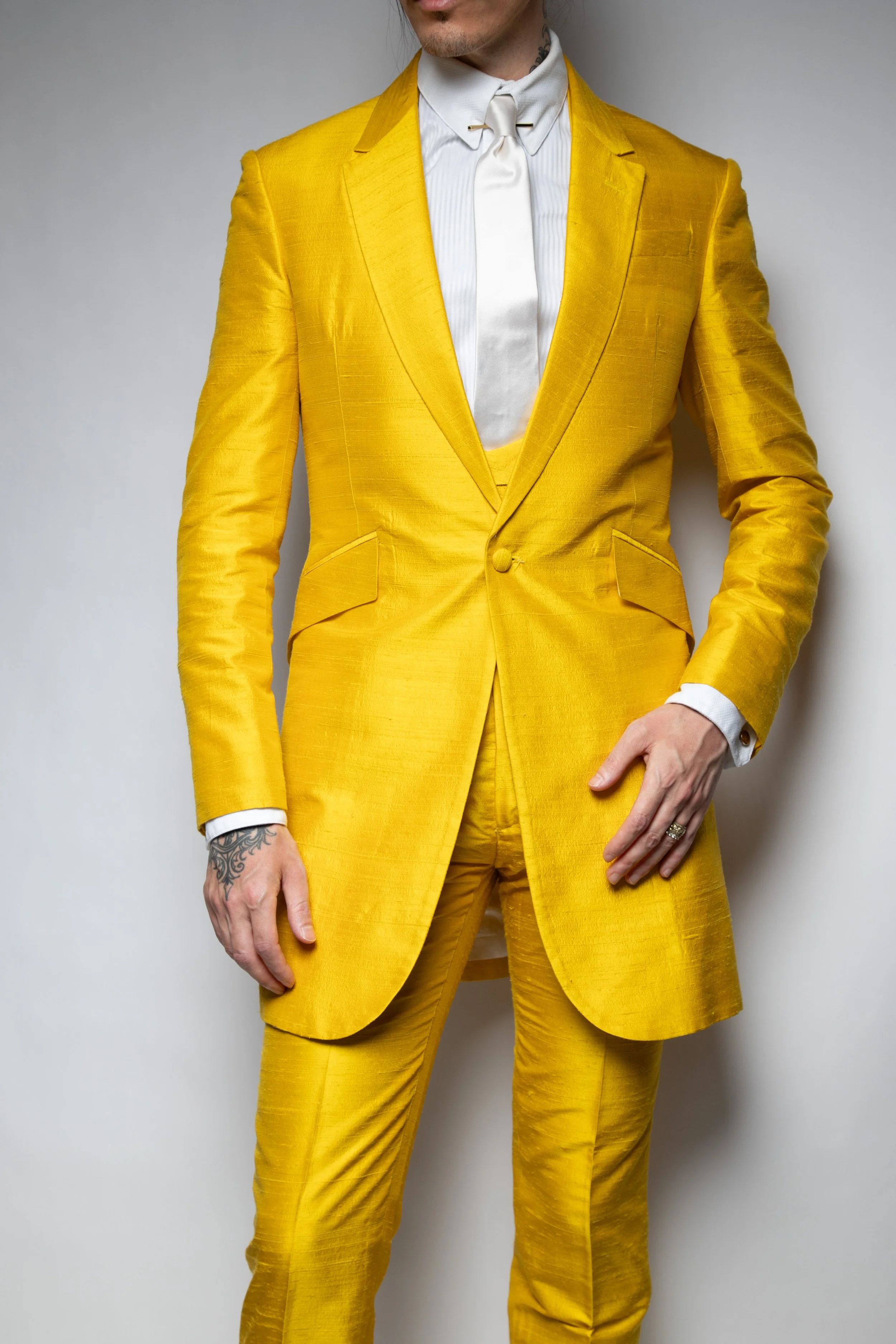 YELLOW SUIT 3.jpg