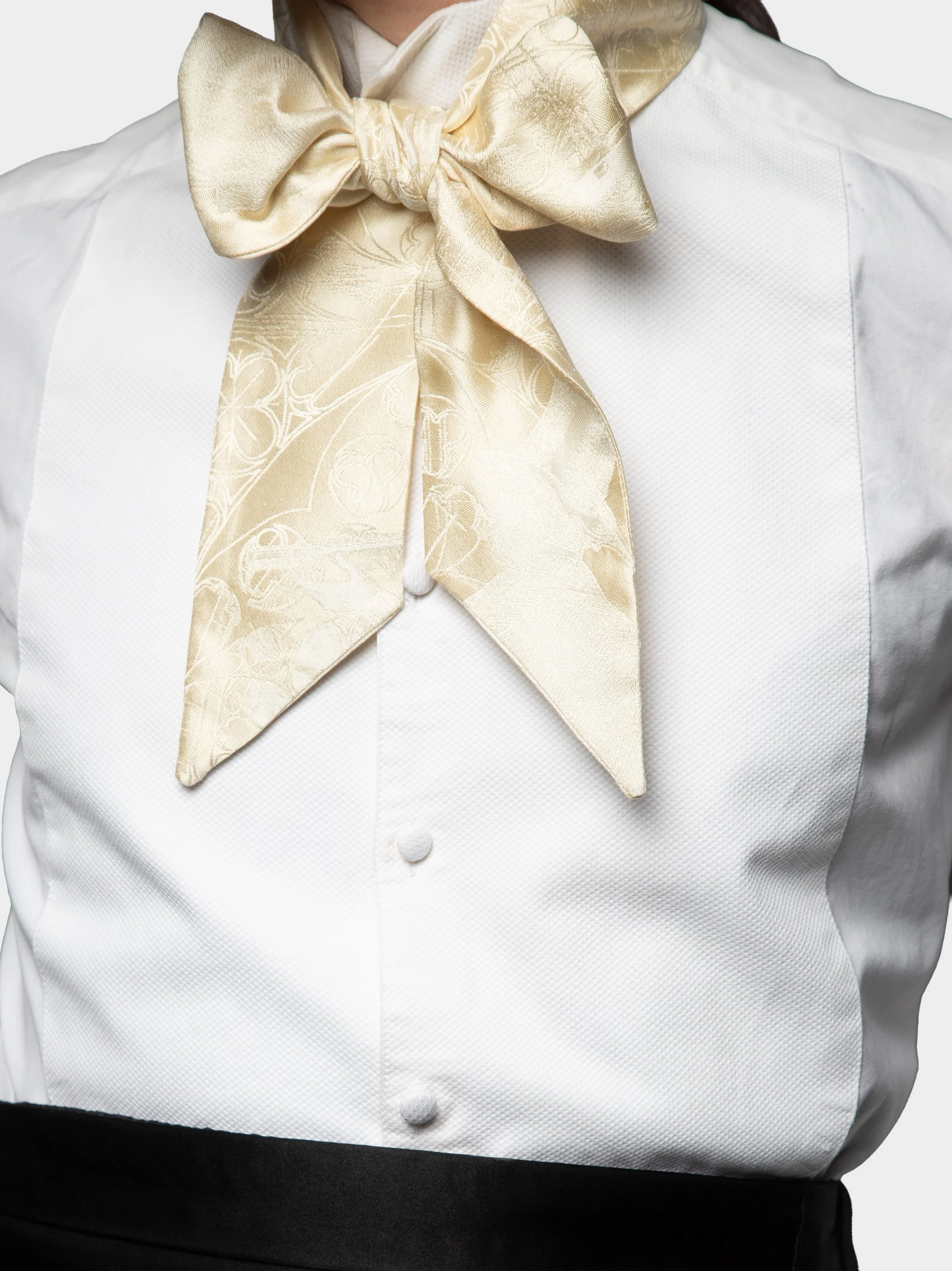 Ivory 3-Tailors Slim Cravat 2.jpg