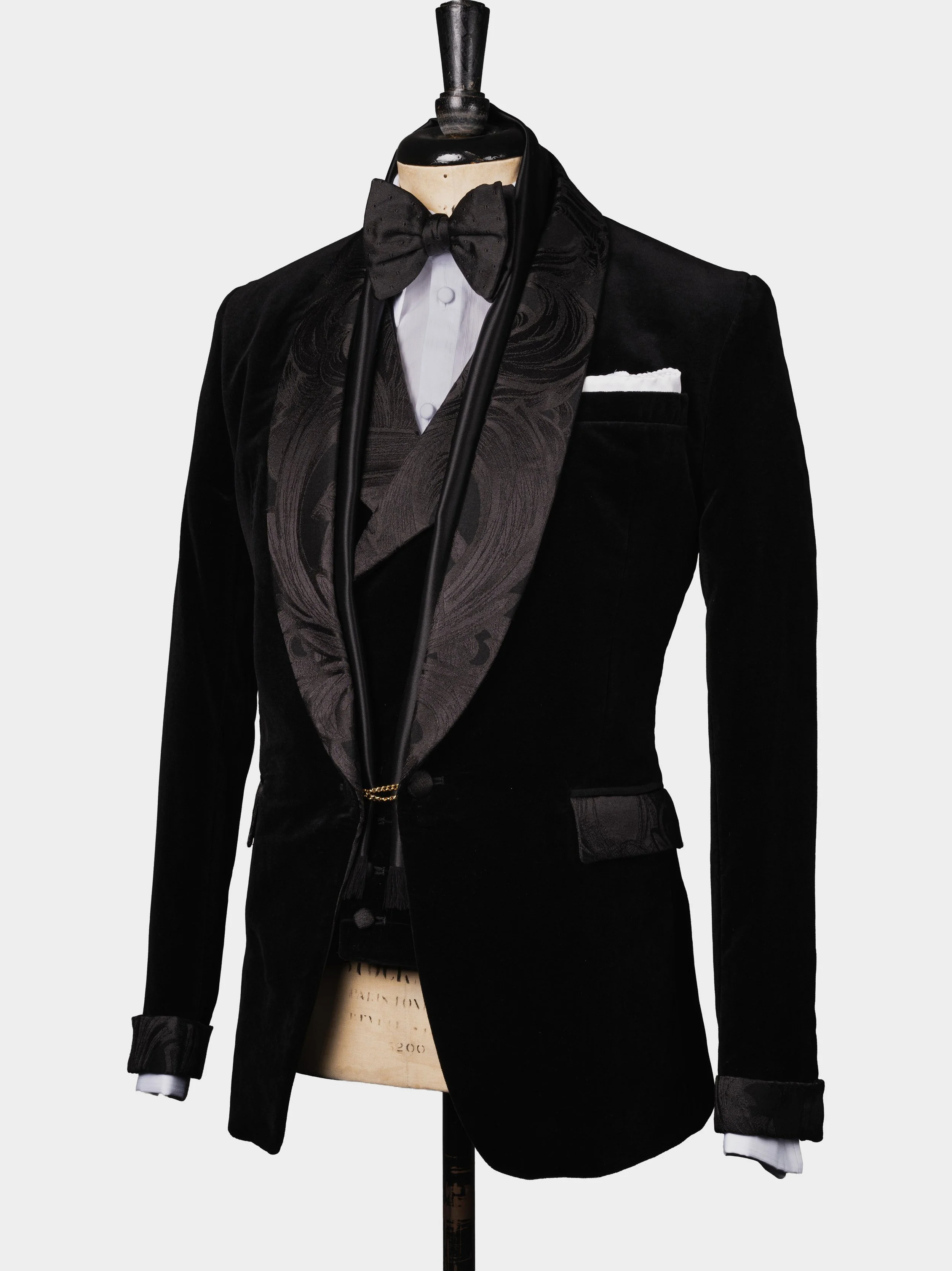 Black Velvet And Pegasus Jacquard Dinner Suitmannequin.jpg