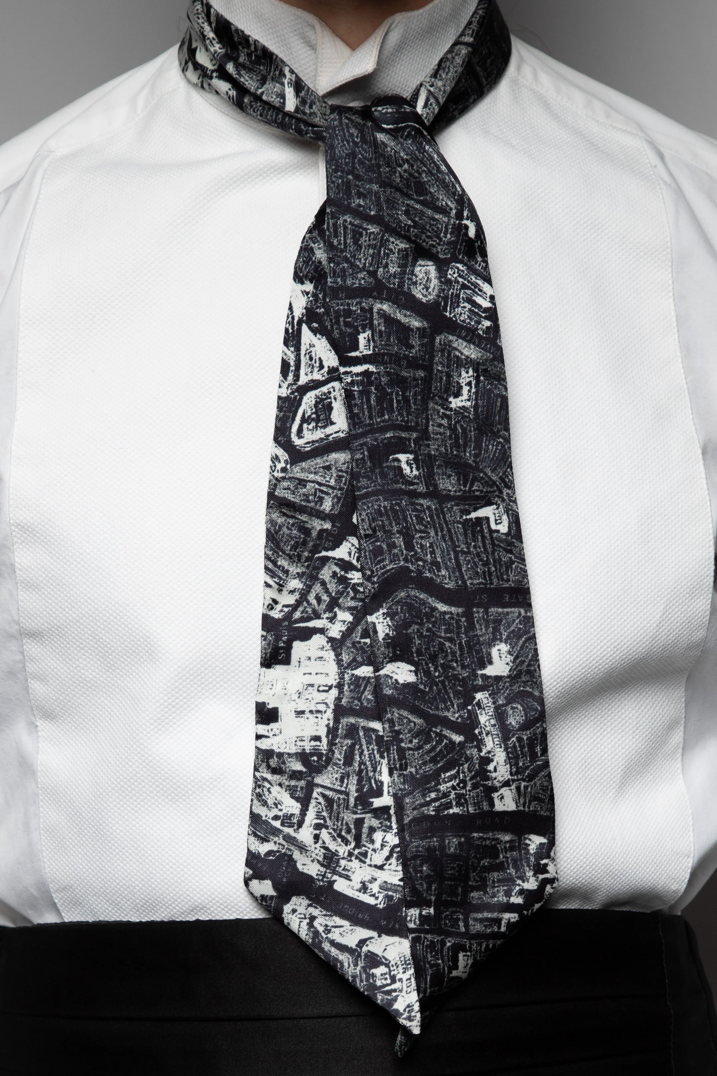 LONDON MAP SCARF 1.jpg