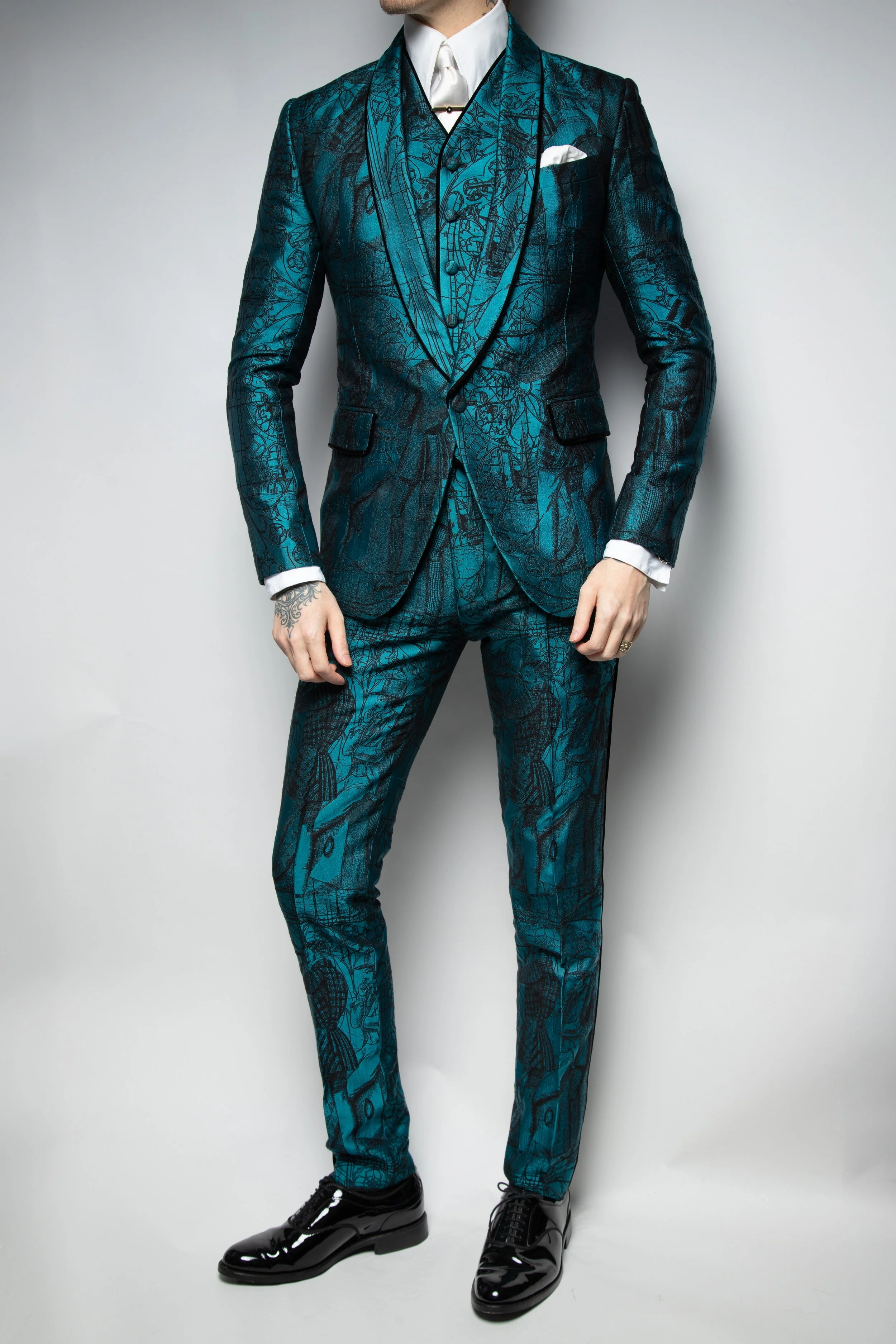 EMERALD SUIT 2.jpg