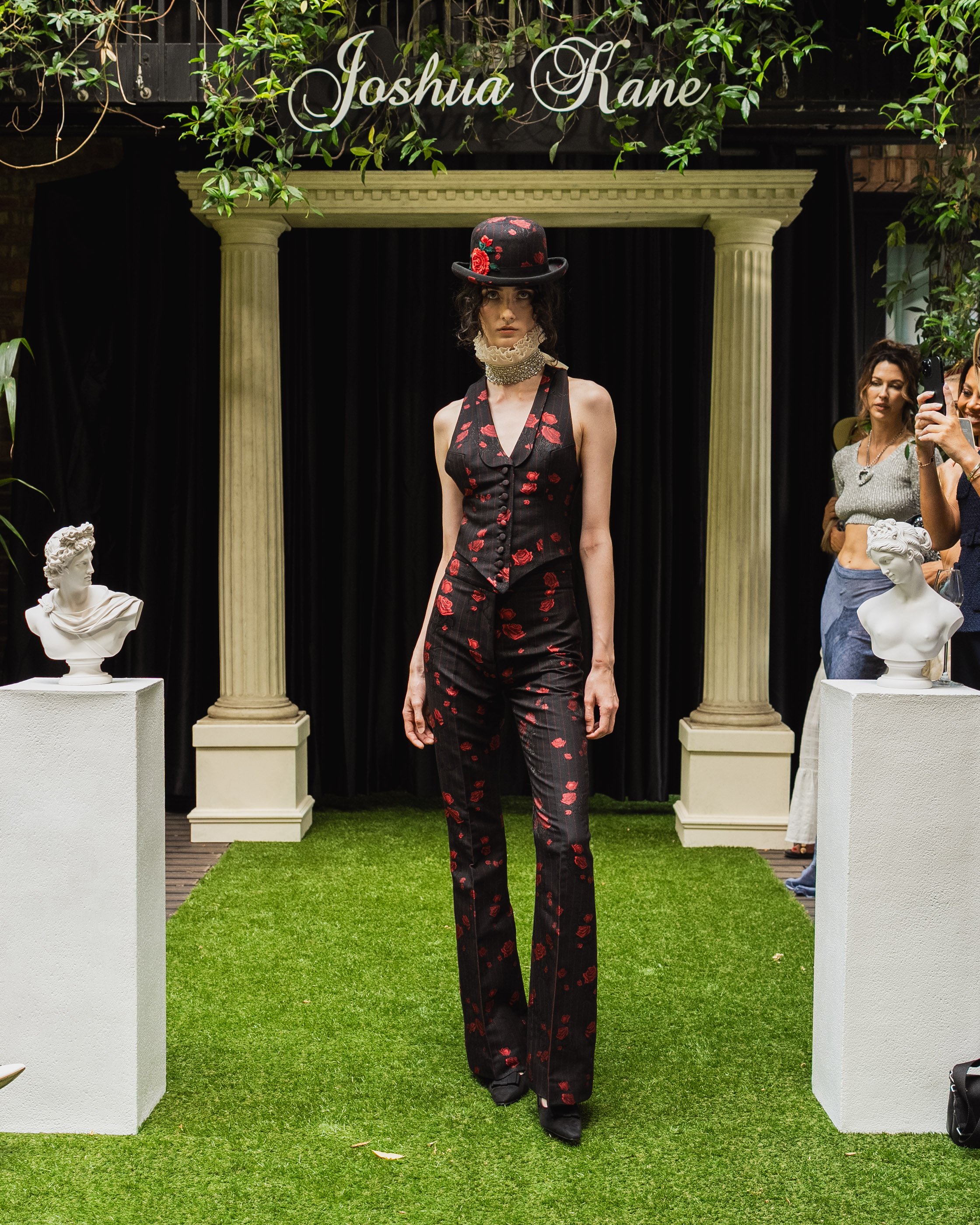 Look 9