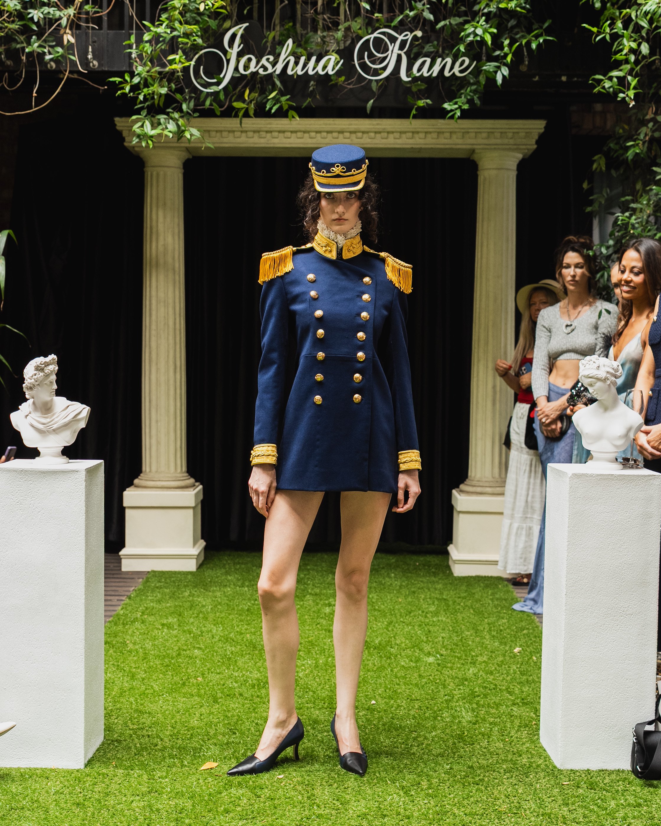 Look 14
