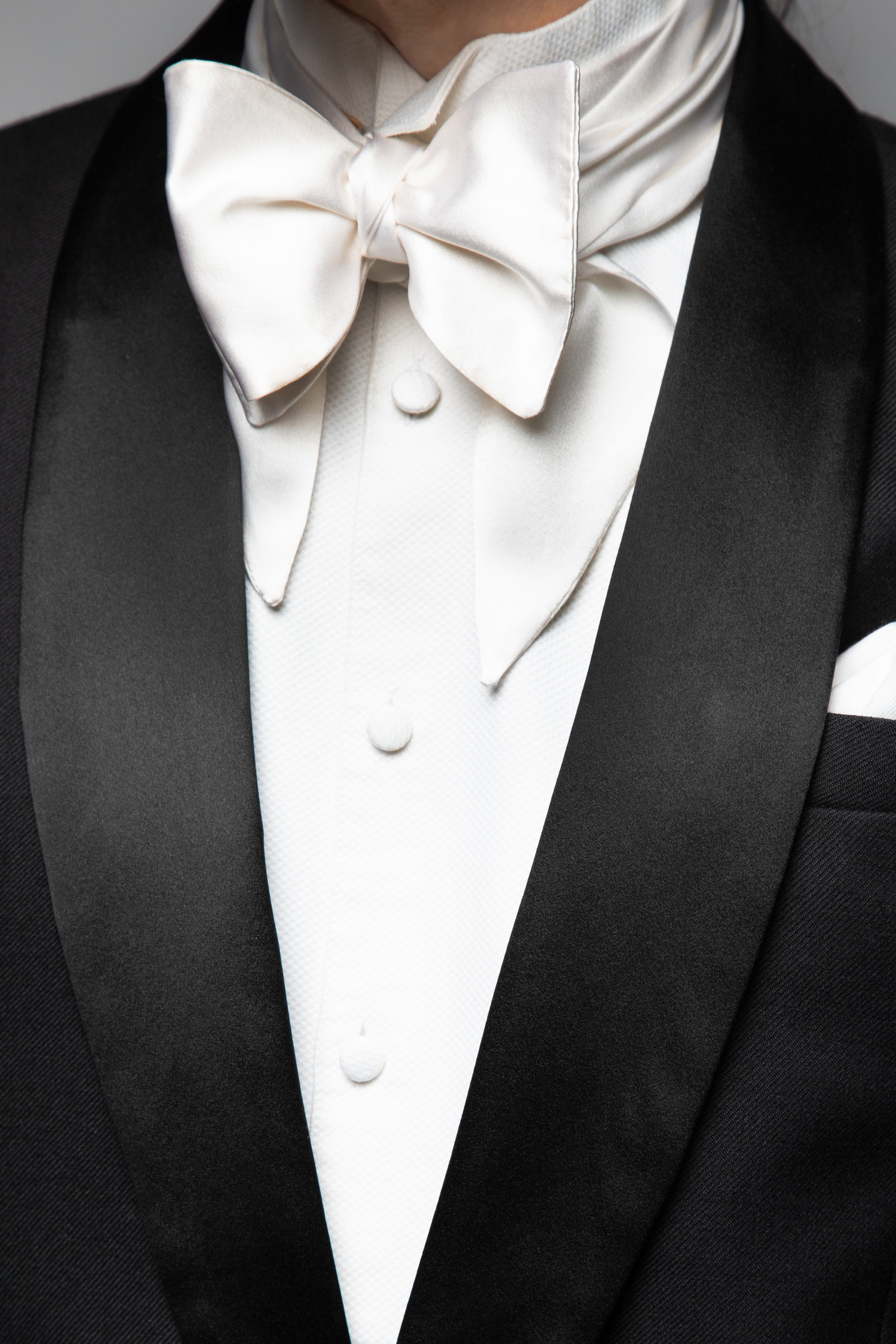 WHITE SILK BOWTIE AND TAILS 2.jpg