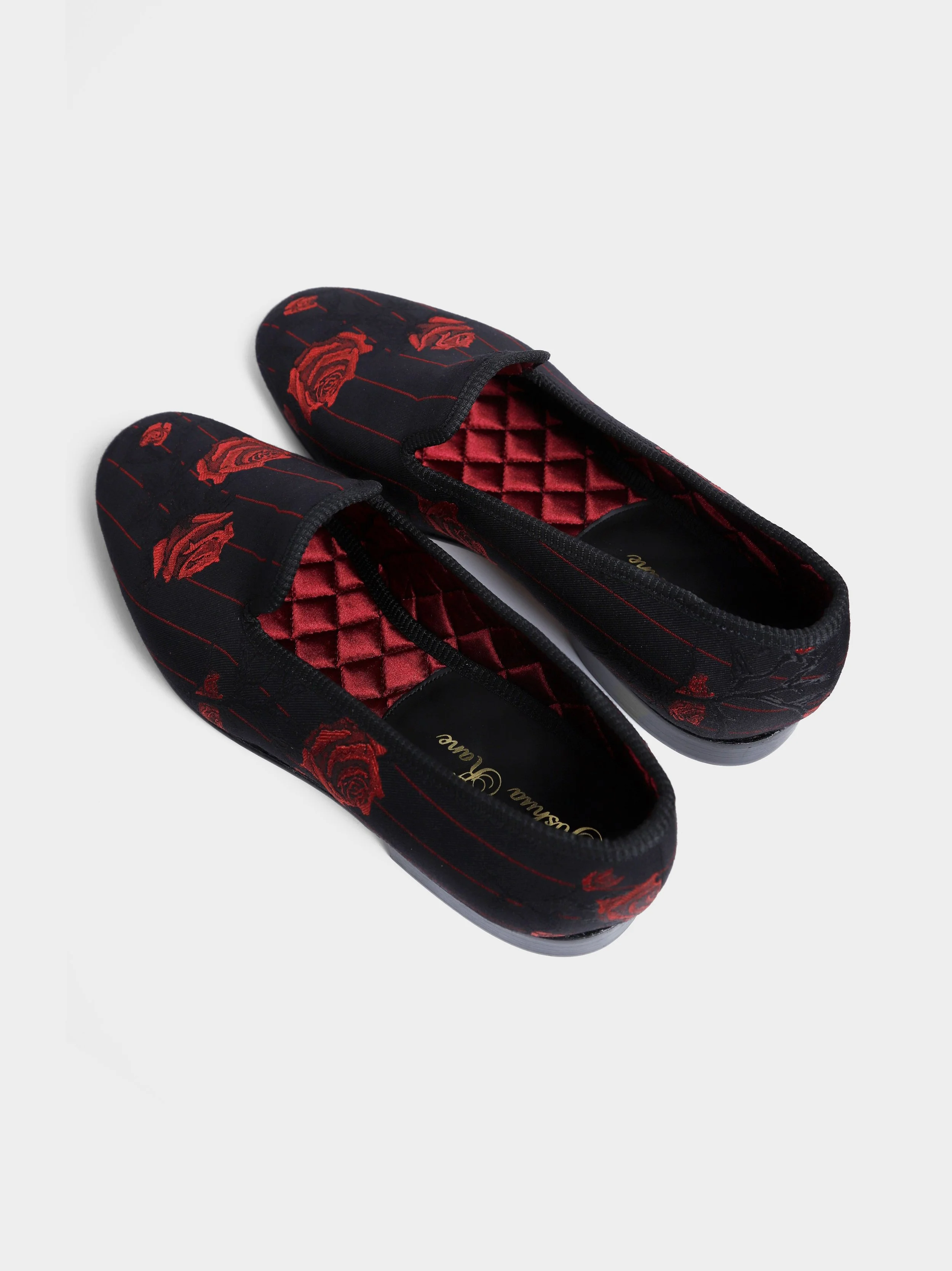 red rose shoe top down.jpg