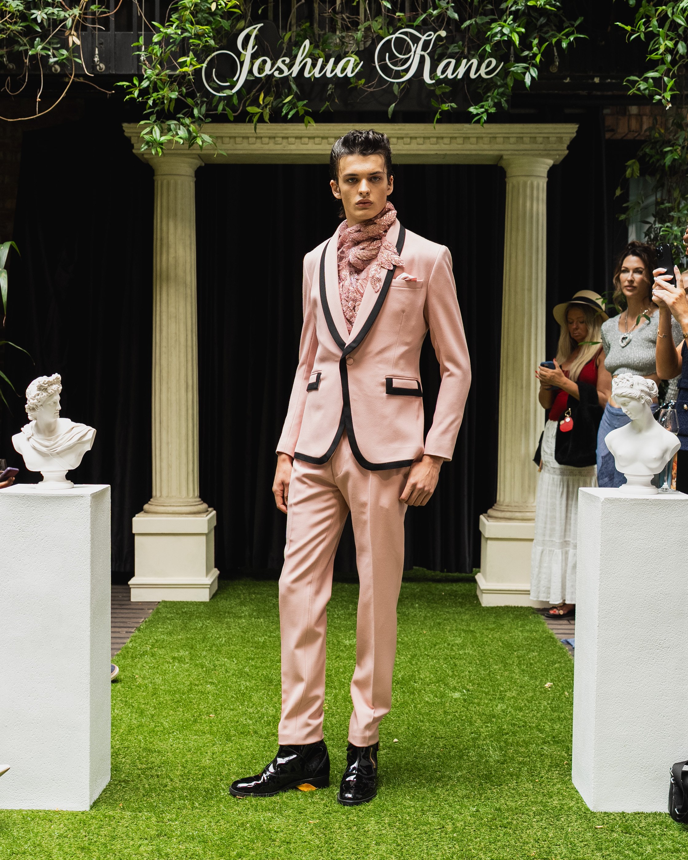 Look 7