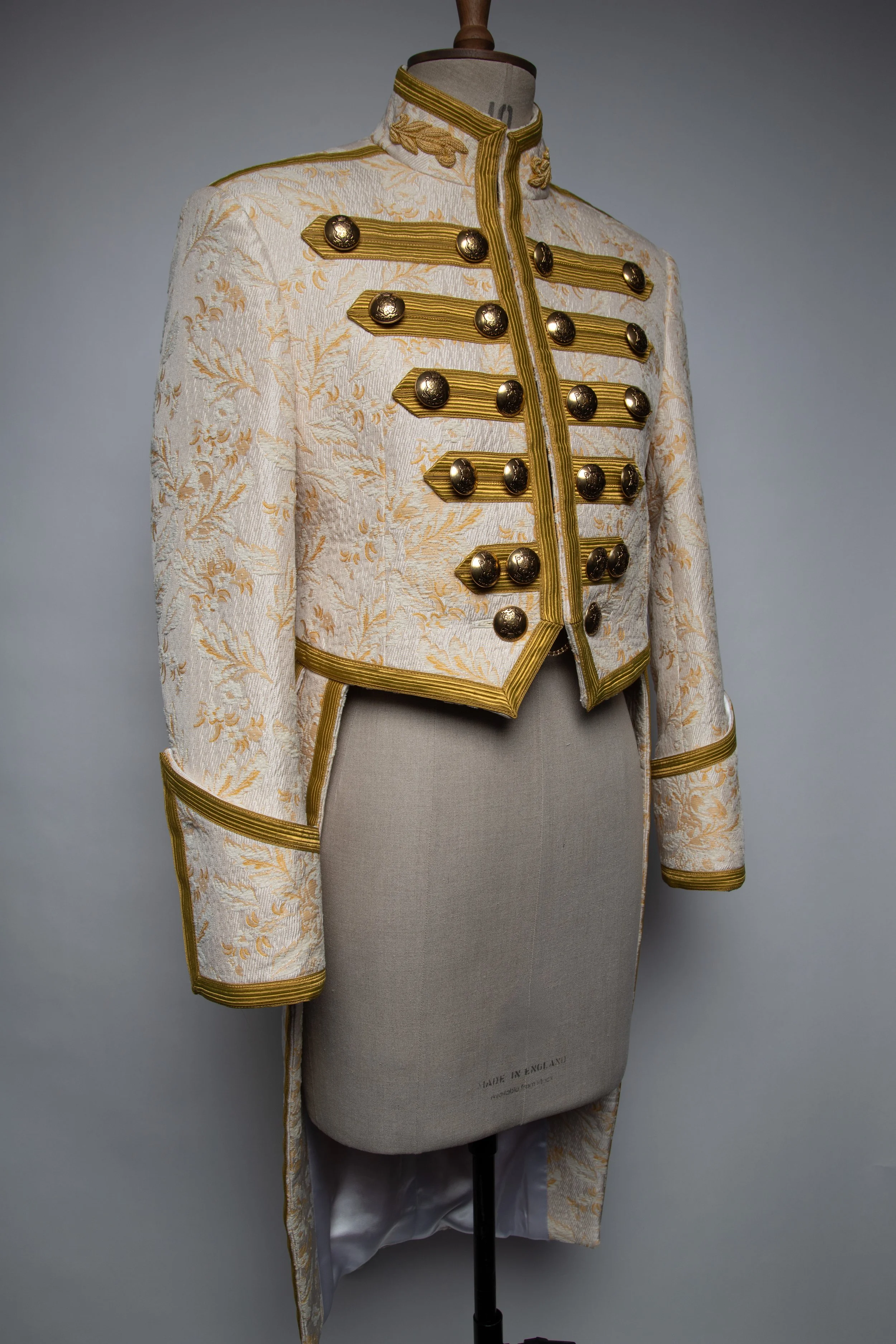 IVOREY MILITARY 2.jpg
