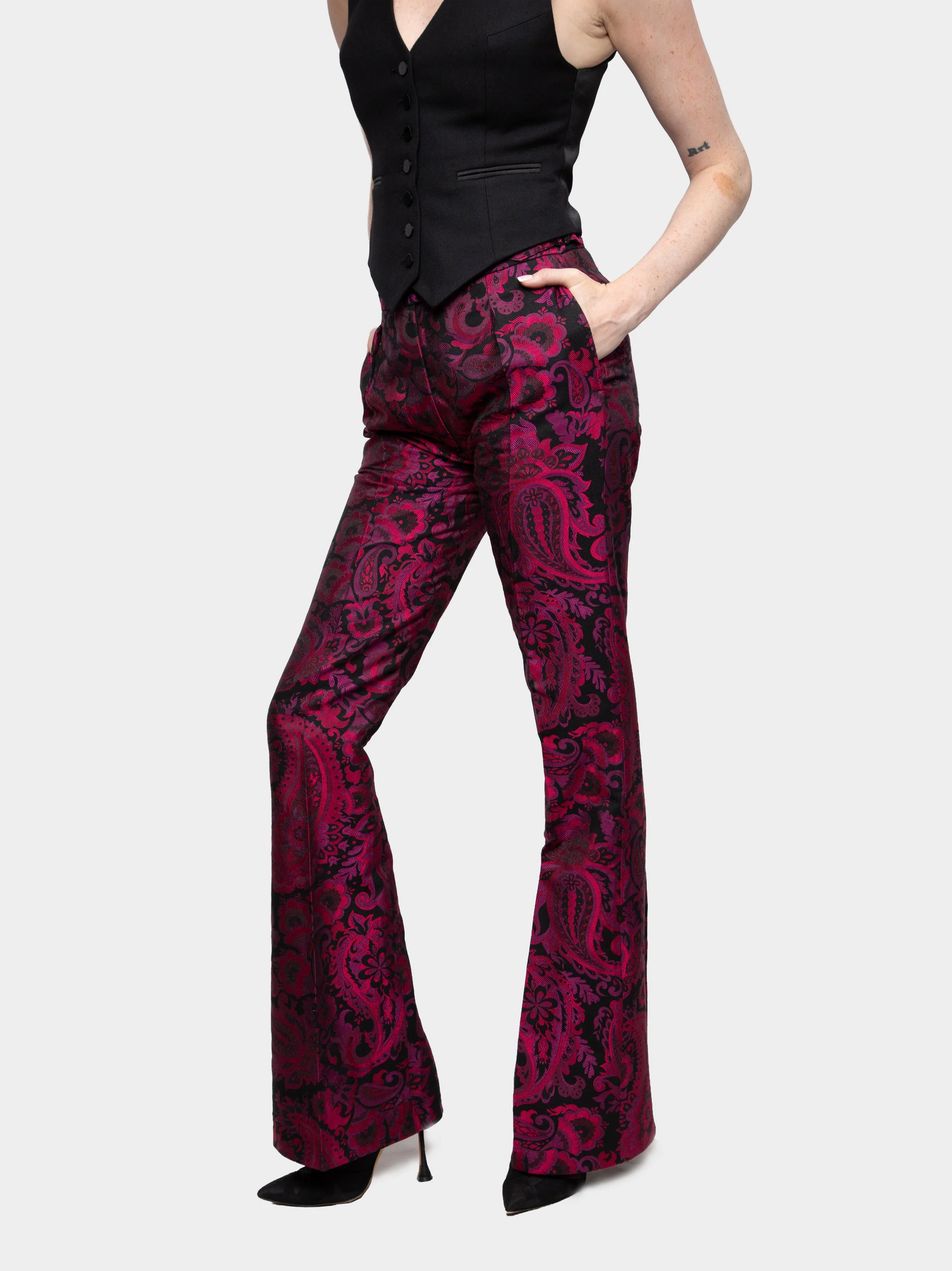 FUCHIA PAISLEY SUIT3.jpg