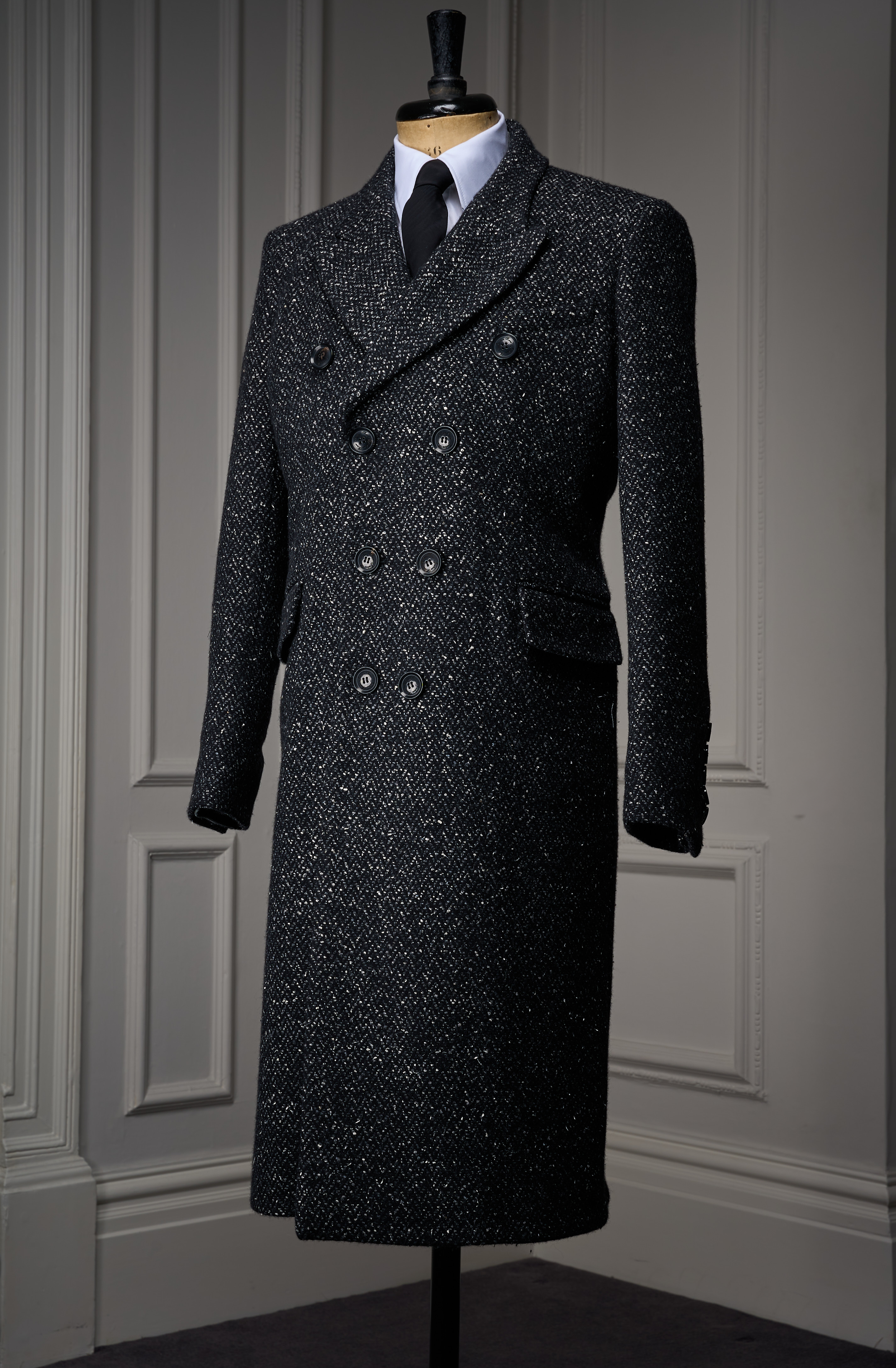 HERRINGBONE COAT.png