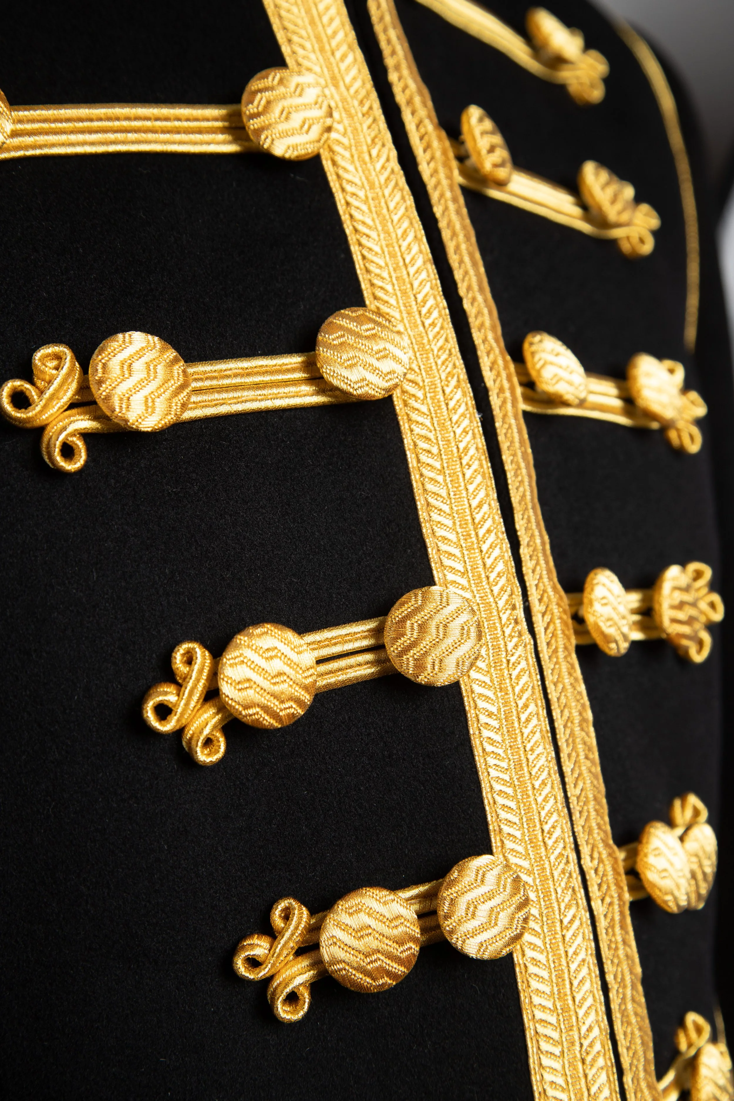BLACK HAZZAR DETAIL1.jpg