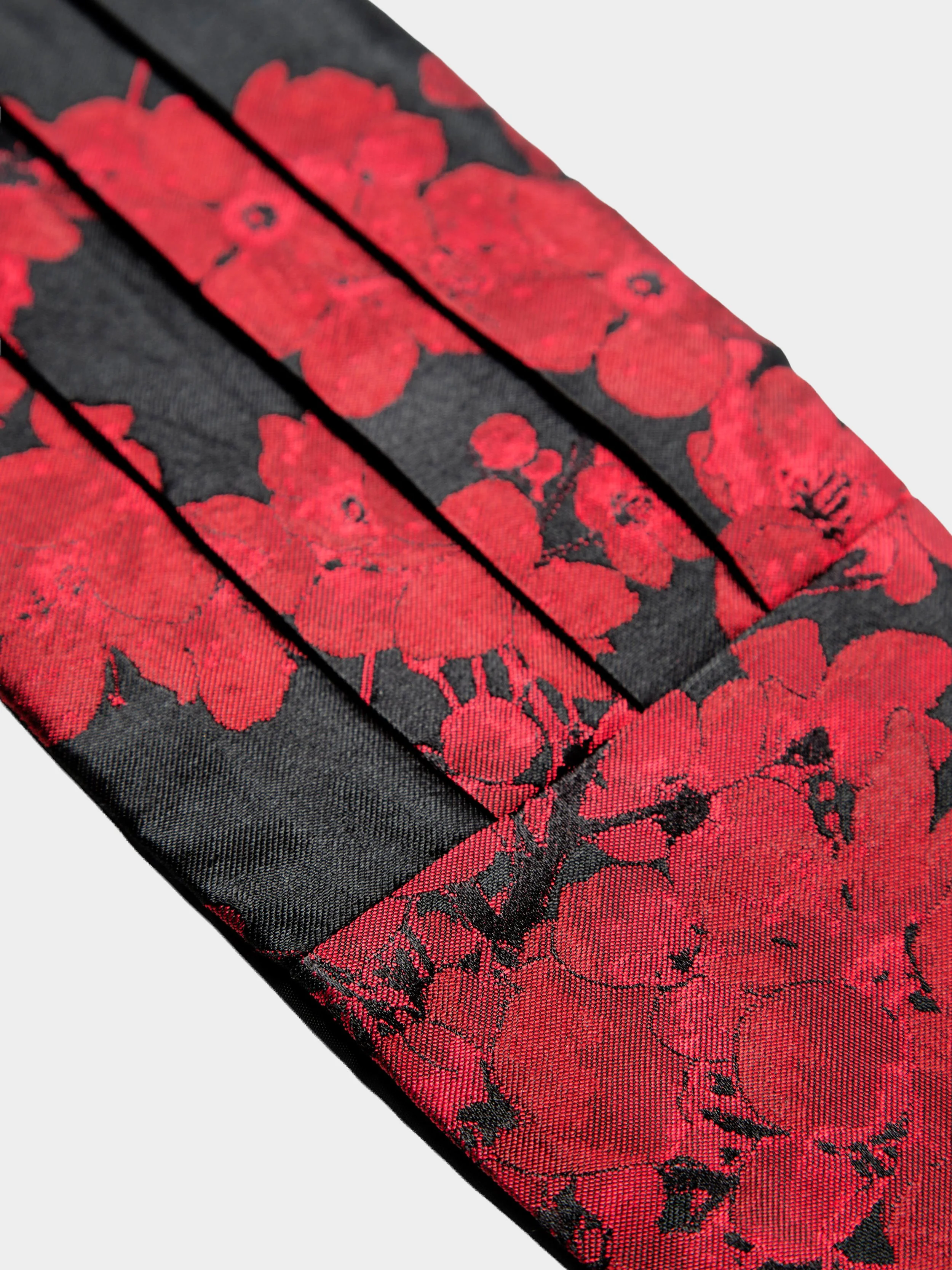 'Red Blossom' Pleated Cummerbund diag.jpg