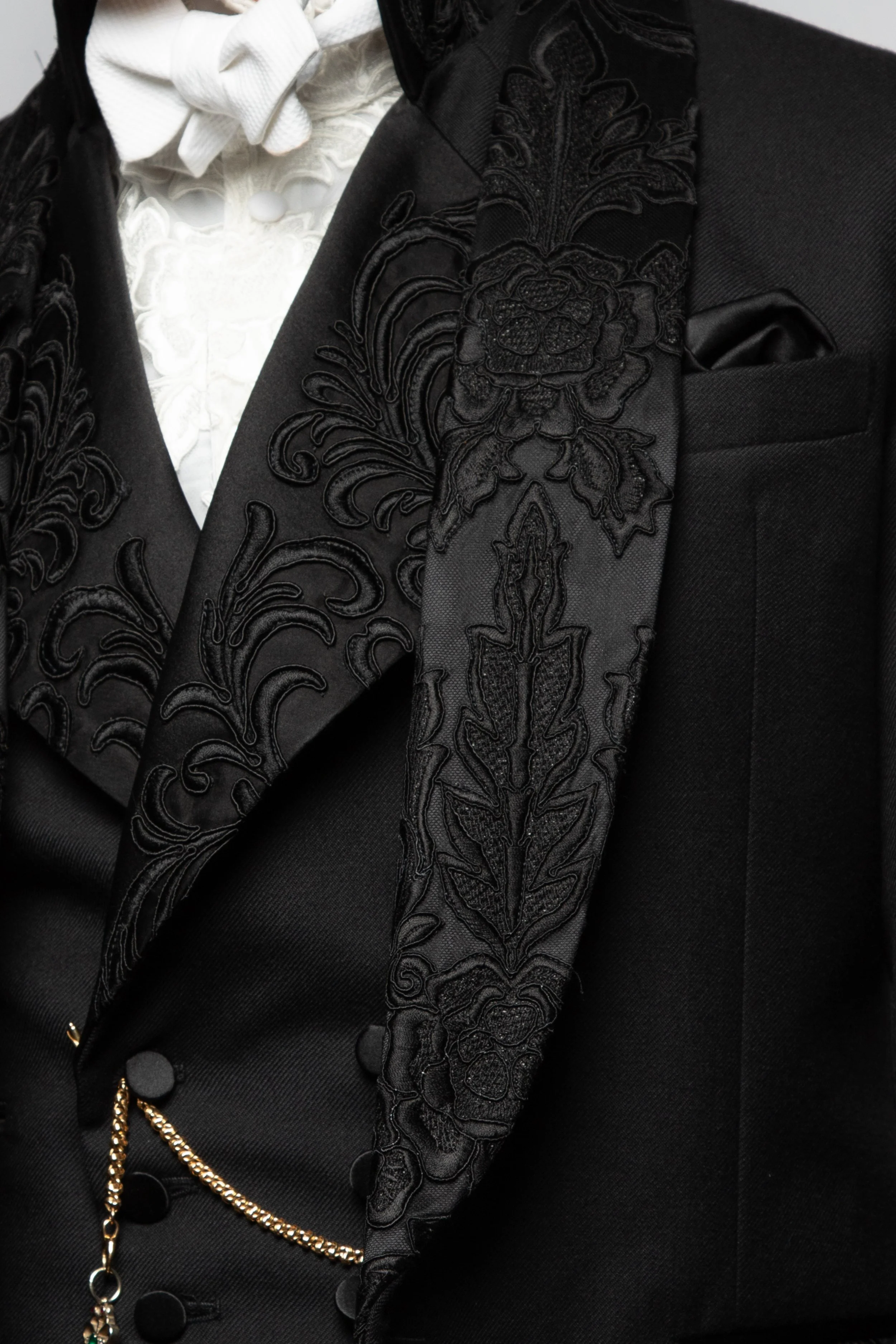 BLACK EMBROIDERY LAPEL 4.jpg