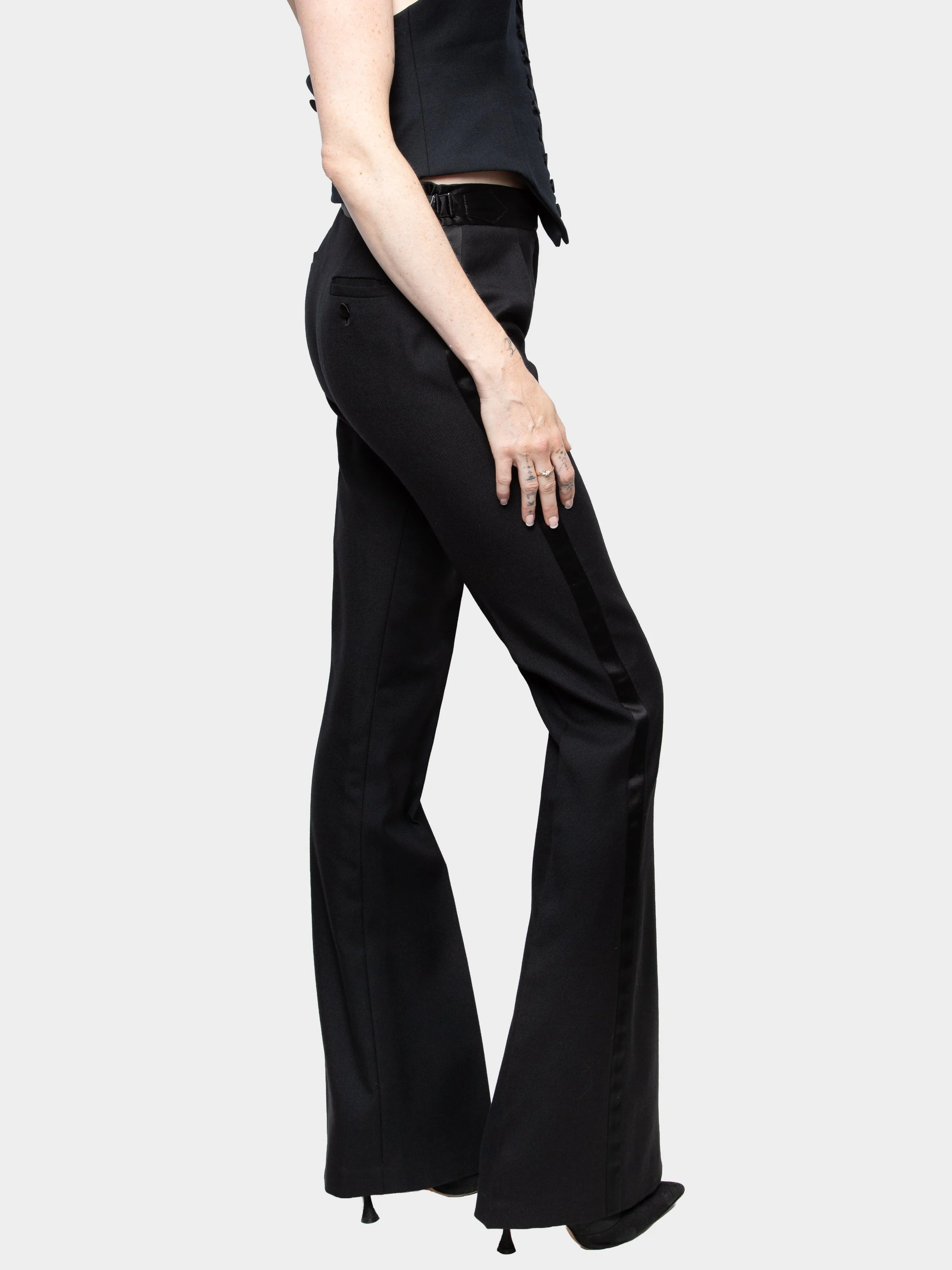 BLACK FLAIR PANT 3.jpg