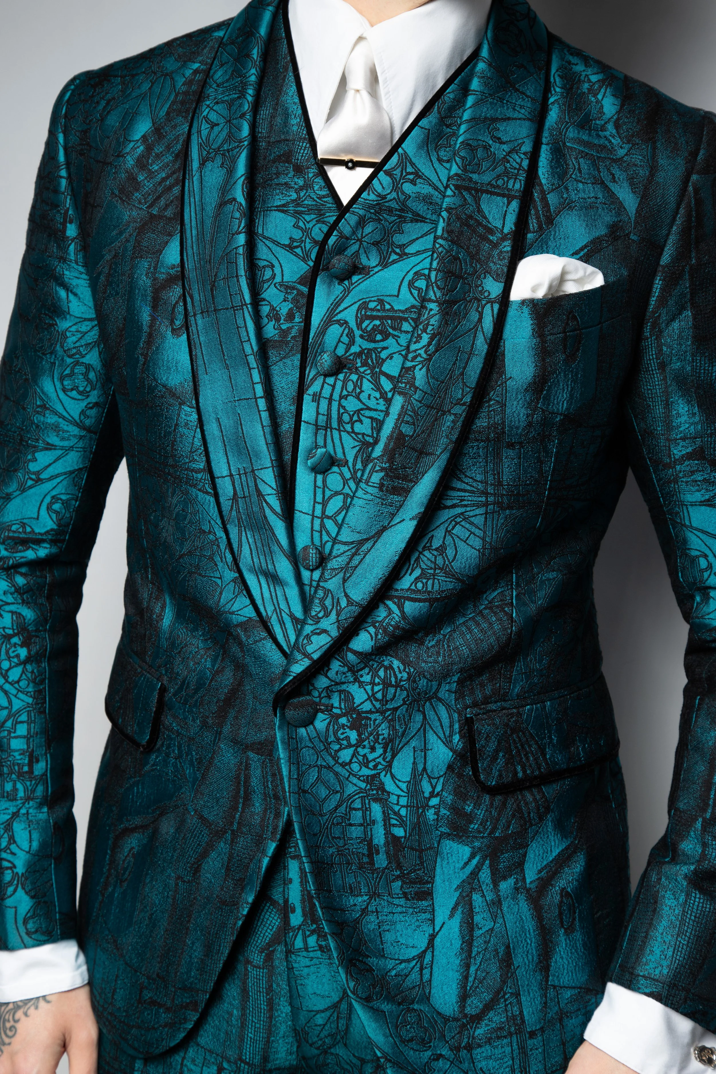 EMERALD SUIT 1.jpg