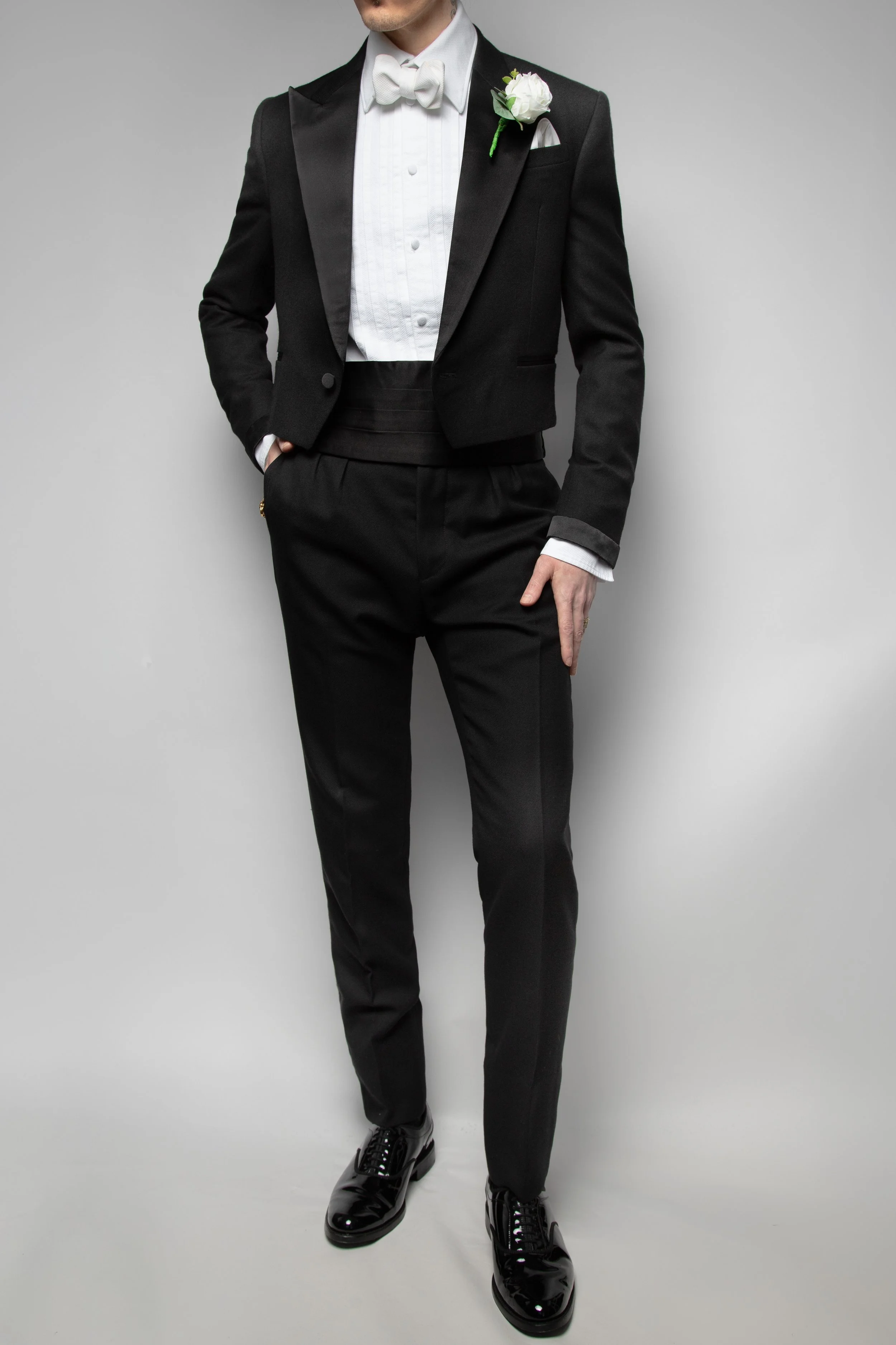 CROPPED BLACK SUIT 2.jpg