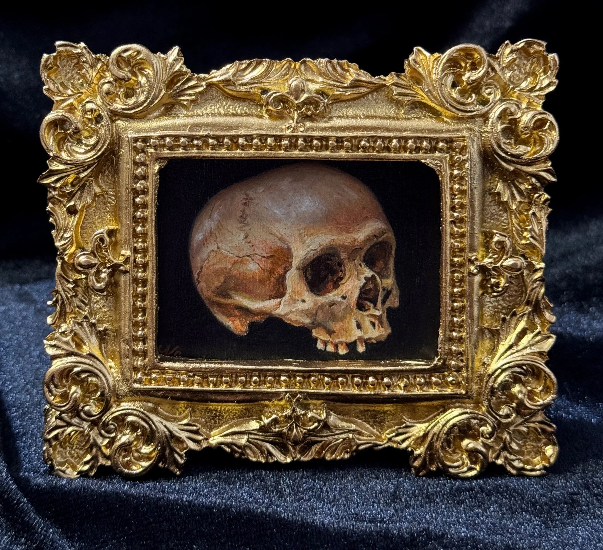 Mini Skull 1.JPG