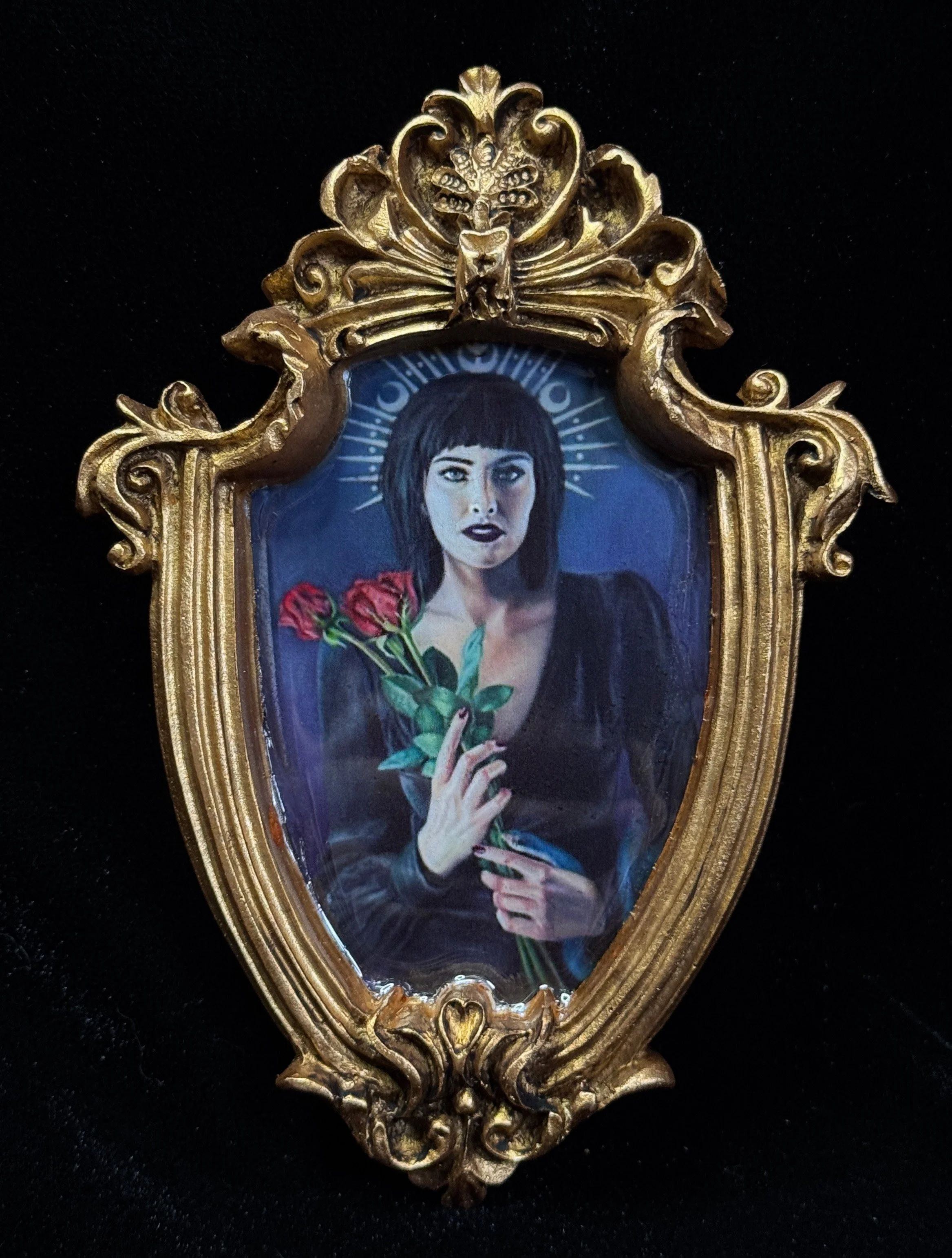 Medium Magnet Antique Gold Hecate 1.jpg