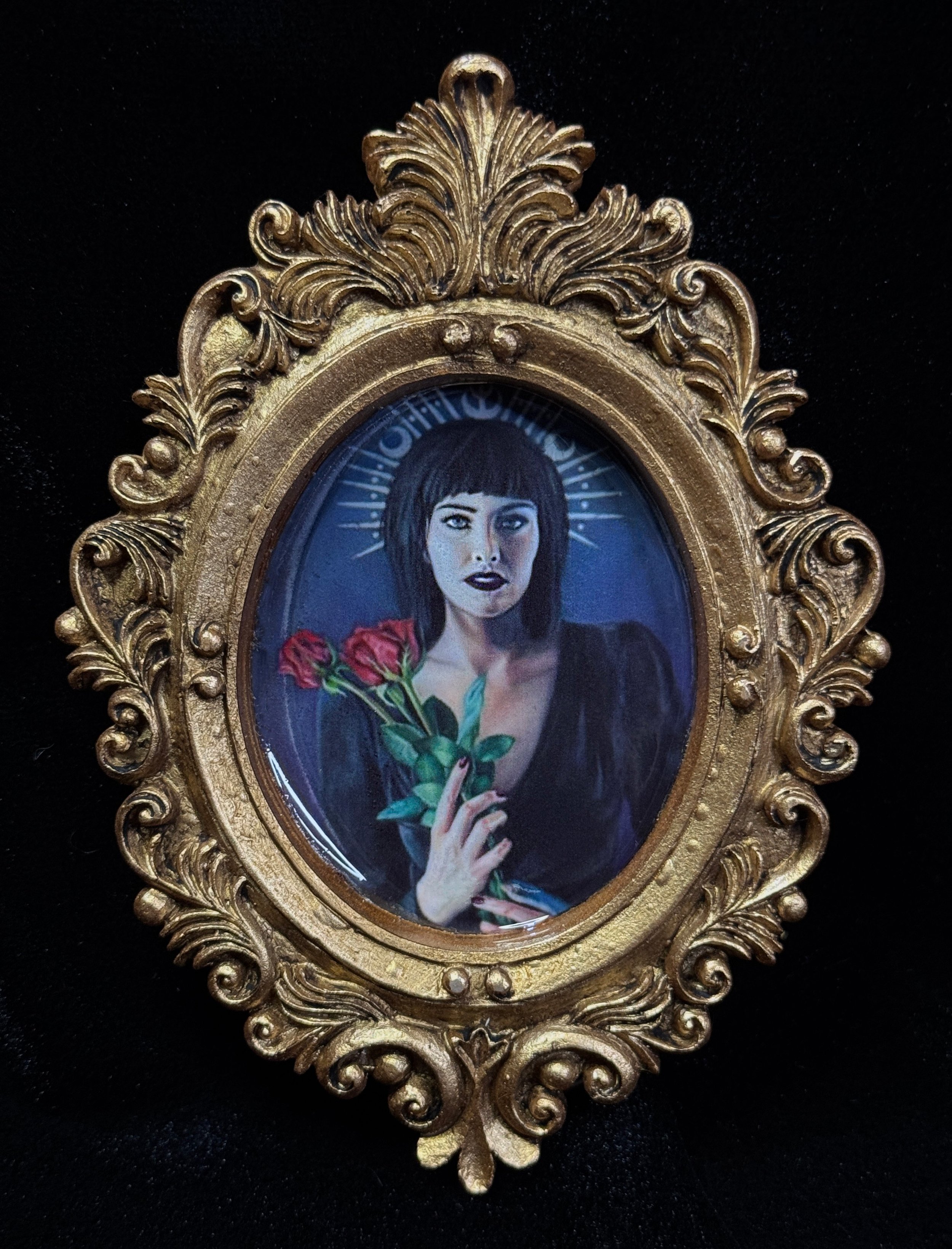 Oval Magnet Antique Gold Hecate 2.jpg