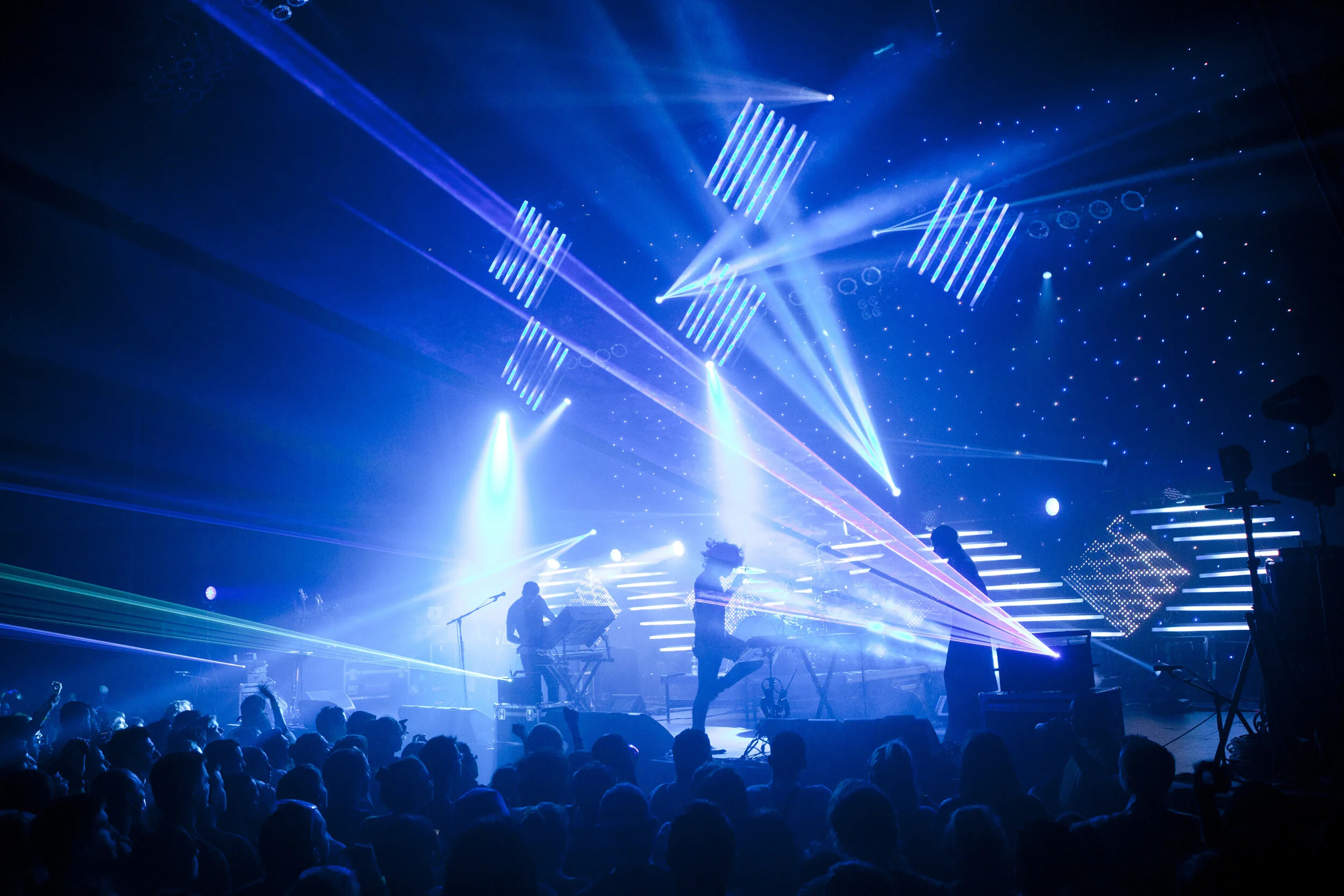 M83